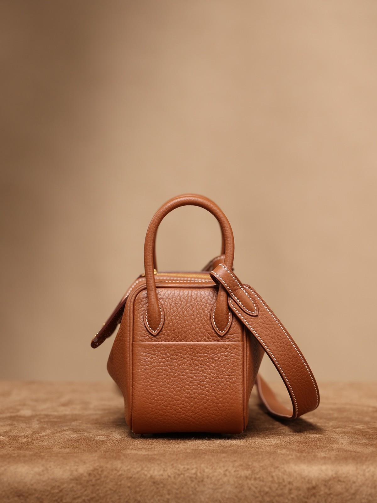 Shebag Latest batch Hermes Lindy 19 brown gold bag review(2025 Jan updated)-Best Quality Fake designer Bag Review, Replica designer bag ru Shebag Latest batch Hermes Lindy 19 brown gold bag review(2025 Jan updated)-Best Quality Fake designer Bag Review, Replica designer bag ru