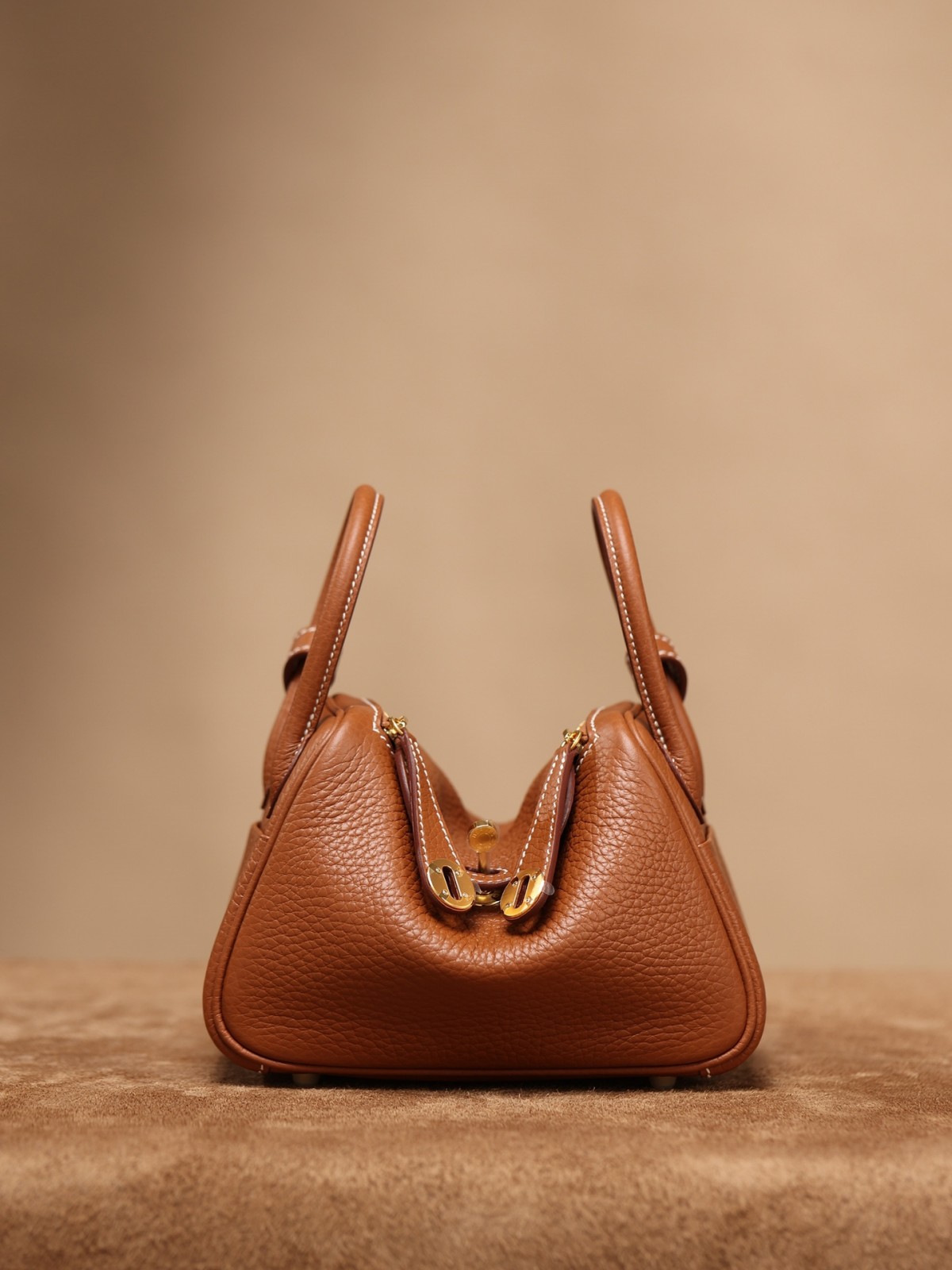 Shebag Latest batch Hermes Lindy 19 brown gold bag review(2025 Jan updated)-Best Quality Fake designer Bag Review, Replica designer bag ru Shebag Latest batch Hermes Lindy 19 brown gold bag review(2025 Jan updated)-Best Quality Fake designer Bag Review, Replica designer bag ru