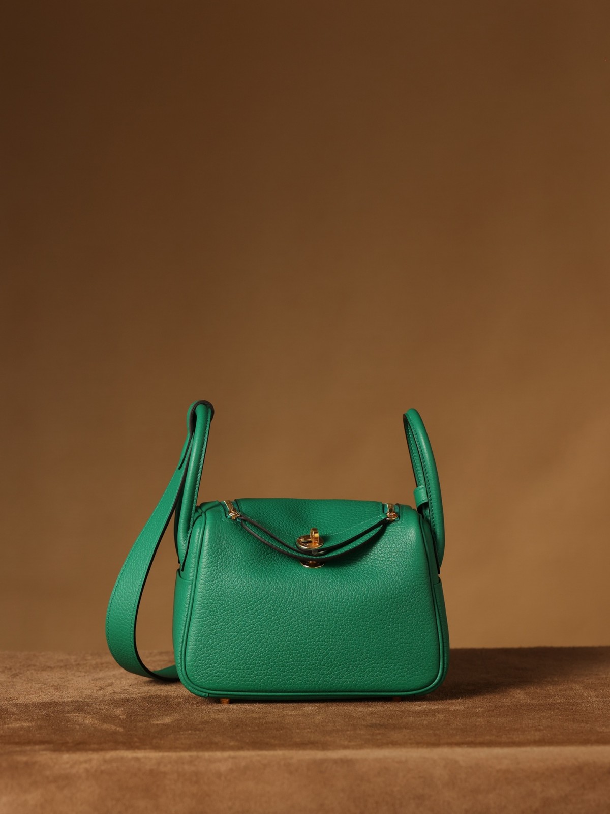 Shebag fully handmade Hermes Lindy 19 green togo bag review(2025 Jan updated)-Best Quality Fake designer Bag Review, Replica designer bag ru Shebag fully handmade Hermes Lindy 19 green togo bag review(2025 Jan updated)-Best Quality Fake designer Bag Review, Replica designer bag ru