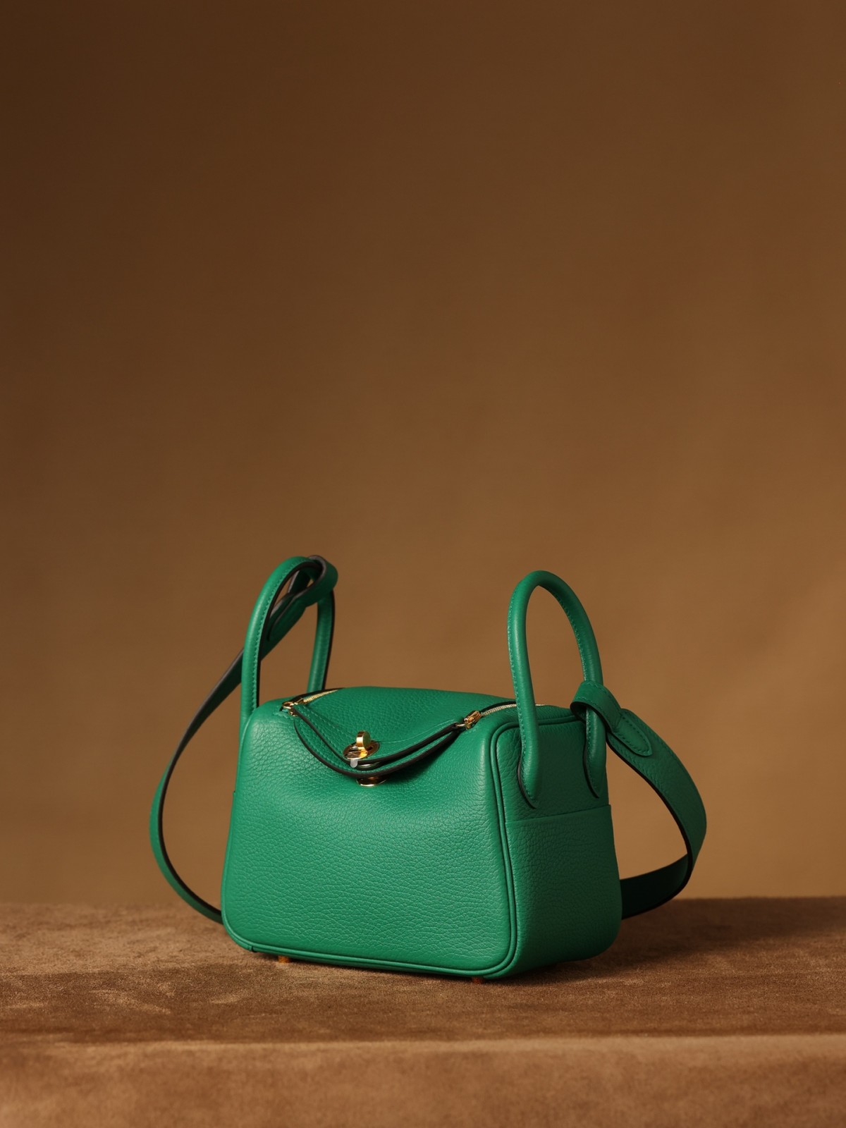 Shebag fully handmade Hermes Lindy 19 green togo bag review(2025 Jan updated)-Best Quality Fake designer Bag Review, Replica designer bag ru Shebag fully handmade Hermes Lindy 19 green togo bag review(2025 Jan updated)-Best Quality Fake designer Bag Review, Replica designer bag ru