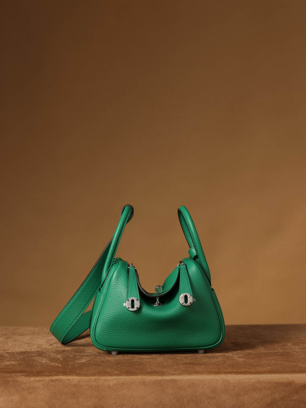 Shebag fully handmade Hermes Lindy 19 green togo bag review(2025 Jan updated)-Best Quality Fake designer Bag Review, Replica designer bag ru Shebag fully handmade Hermes Lindy 19 green togo bag review(2025 Jan updated)-Best Quality Fake designer Bag Review, Replica designer bag ru