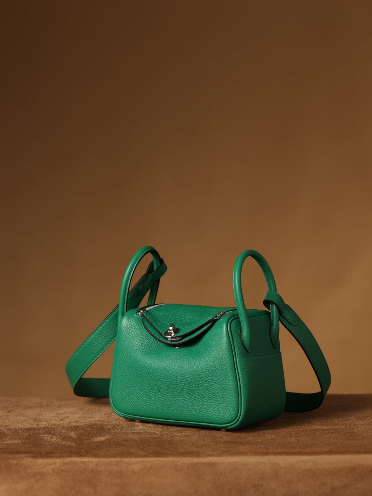 Shebag fully handmade Hermes Lindy 19 green togo bag review(2025 Jan updated)-Best Quality Fake designer Bag Review, Replica designer bag ru Shebag fully handmade Hermes Lindy 19 green togo bag review(2025 Jan updated)-Best Quality Fake designer Bag Review, Replica designer bag ru