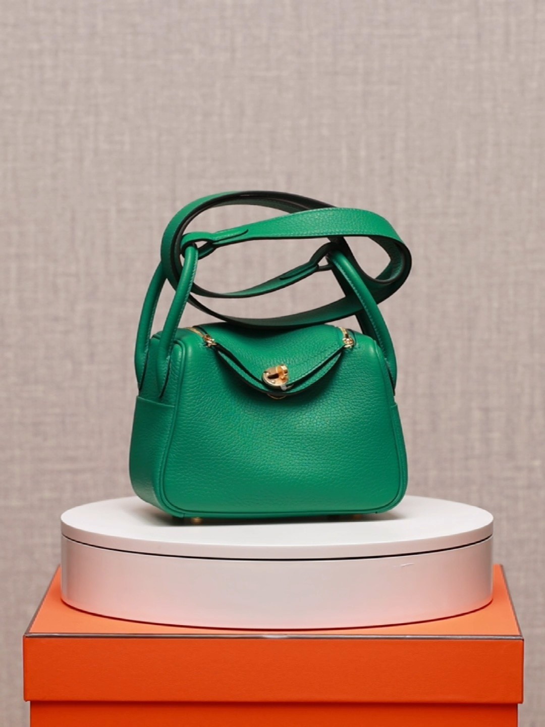 Shebag fully handmade Hermes Lindy 19 green togo bag review(2025 Jan updated)-Best Quality Fake designer Bag Review, Replica designer bag ru Shebag fully handmade Hermes Lindy 19 green togo bag review(2025 Jan updated)-Best Quality Fake designer Bag Review, Replica designer bag ru