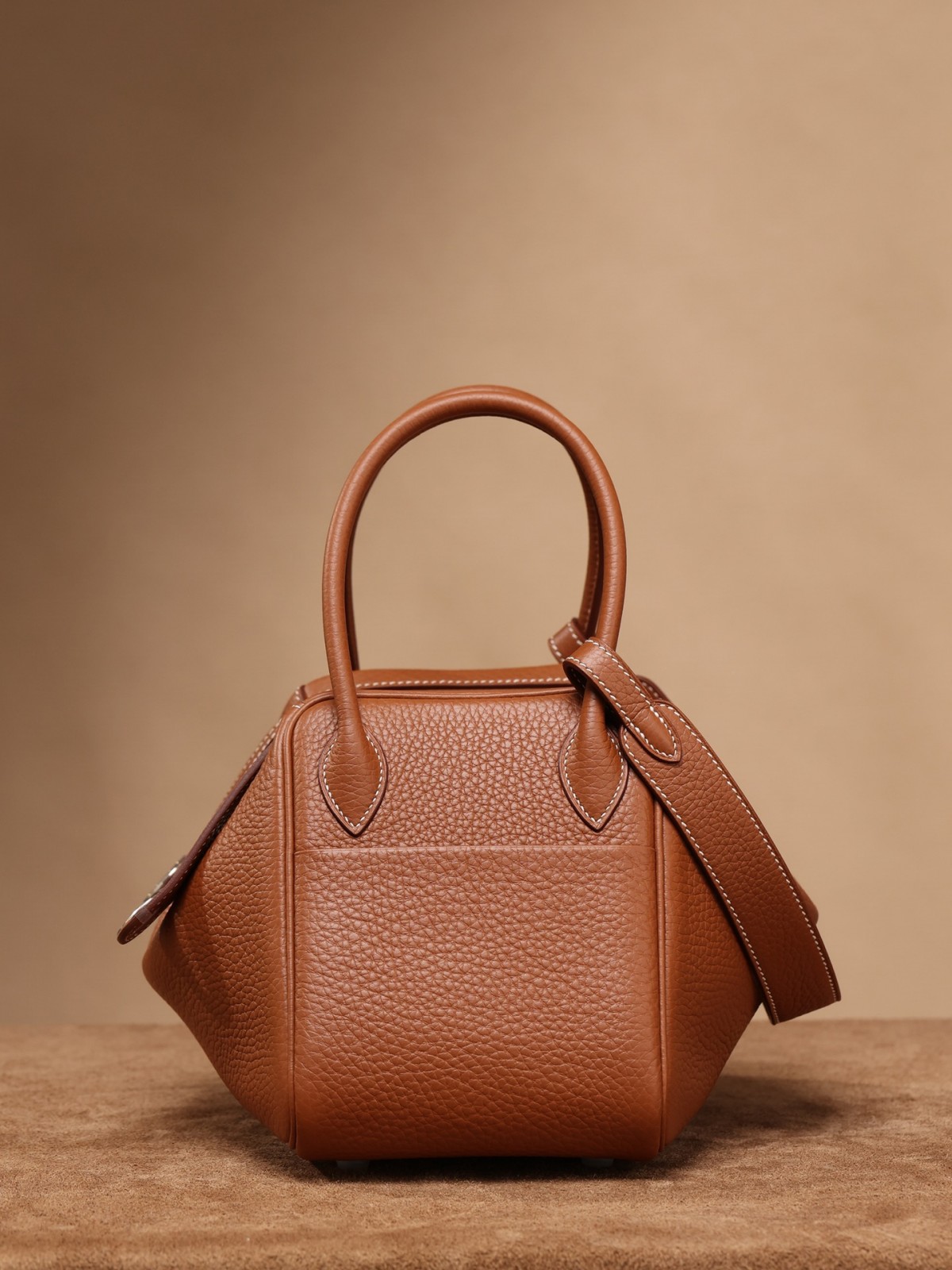Shebag fully handmade Hermes Lindy 26 bag in brown silver hardware review(2025 Jan updated)-Best Quality Fake designer Bag Review, Replica designer bag ru