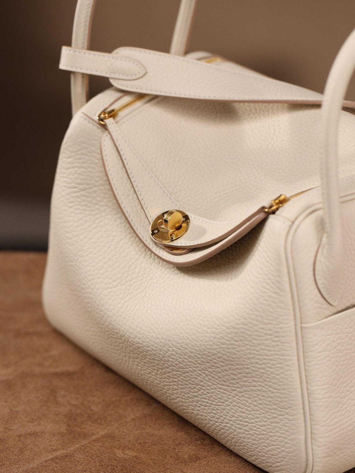 Shebag fully hand made Lindy 26 white bag in togo review (2025 Jan updated)-Best Quality Fake designer Bag Review, Replica designer bag ru