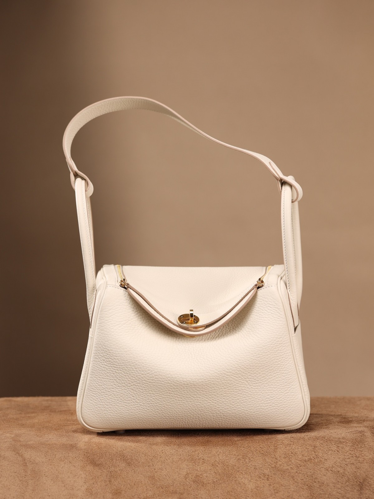 Shebag fully hand made Lindy 26 white bag in togo review (2025 Jan updated)-Best Quality Fake designer Bag Review, Replica designer bag ru