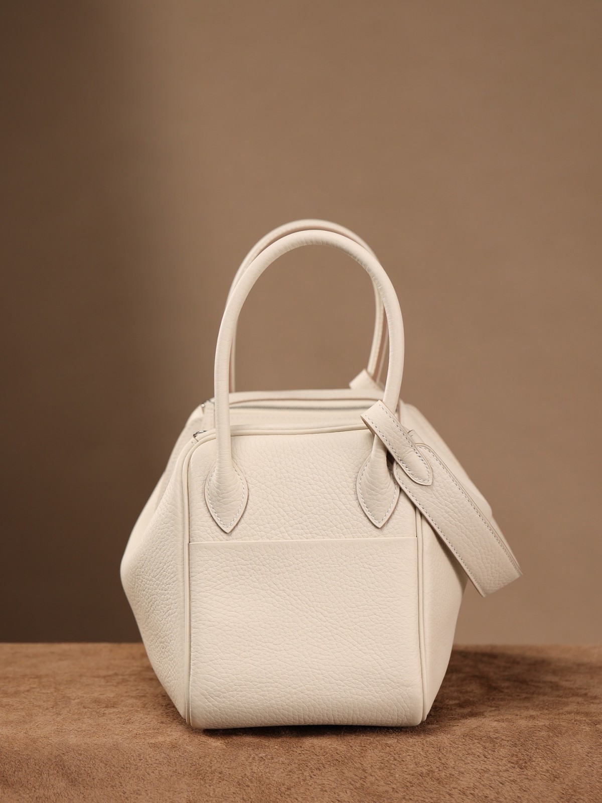 Shebag fully hand made Lindy 26 white bag in togo review (2025 Jan updated)-Best Quality Fake designer Bag Review, Replica designer bag ru