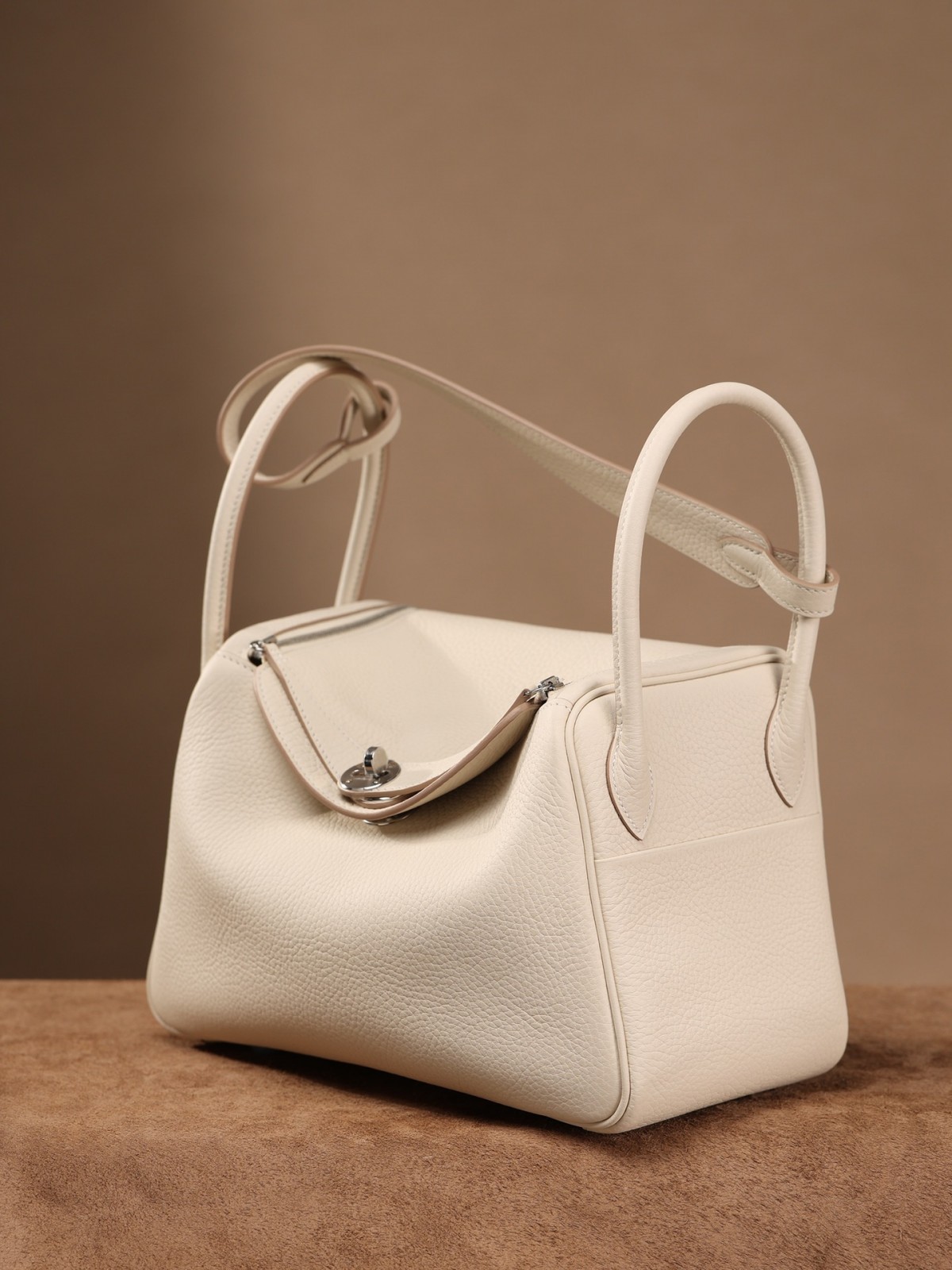Shebag fully hand made Lindy 26 white bag in togo review (2025 Jan updated)-Best Quality Fake designer Bag Review, Replica designer bag ru