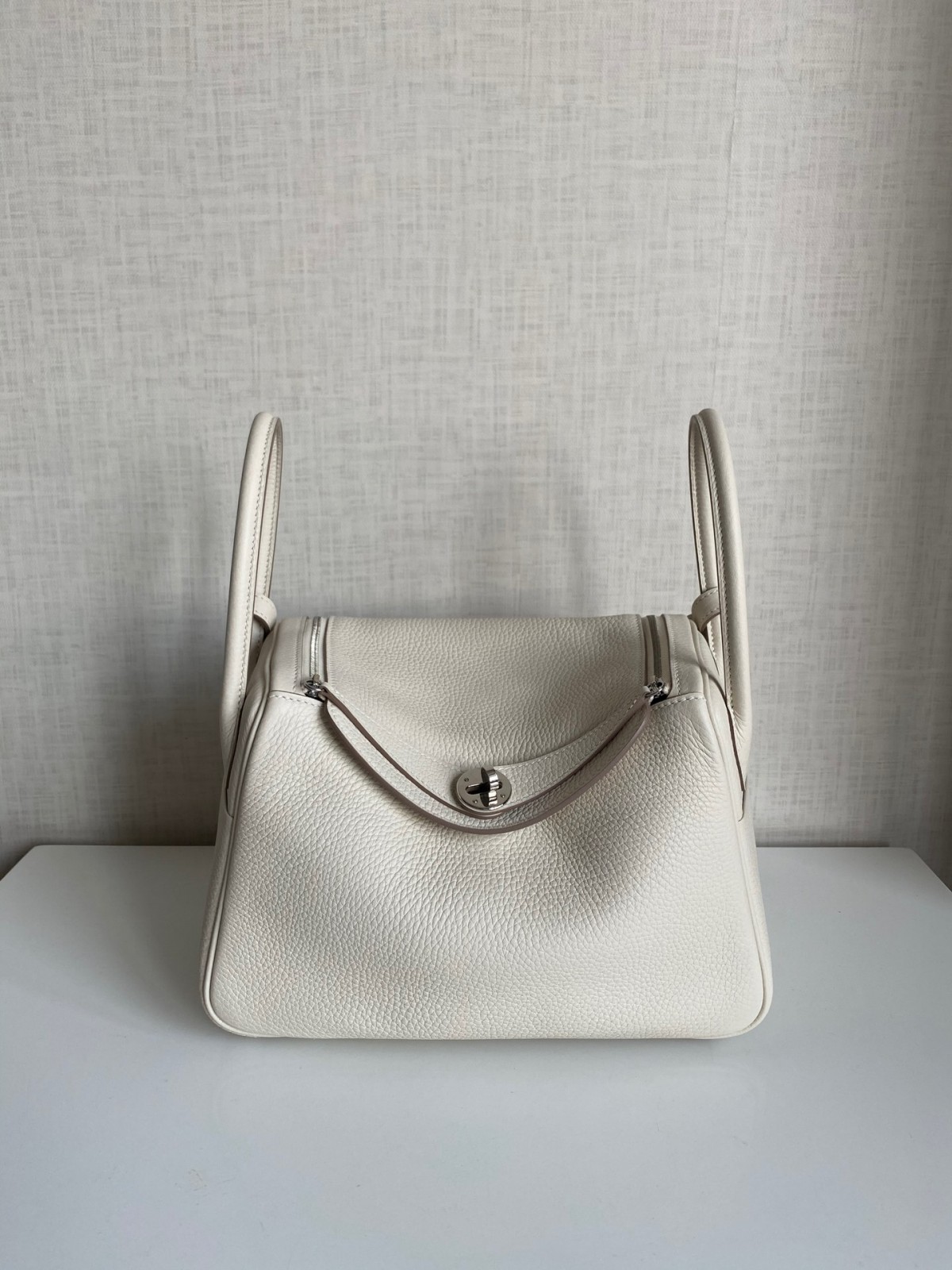 Shebag fully hand made Lindy 26 white bag in togo review (2025 Jan updated)-Best Quality Fake designer Bag Review, Replica designer bag ru