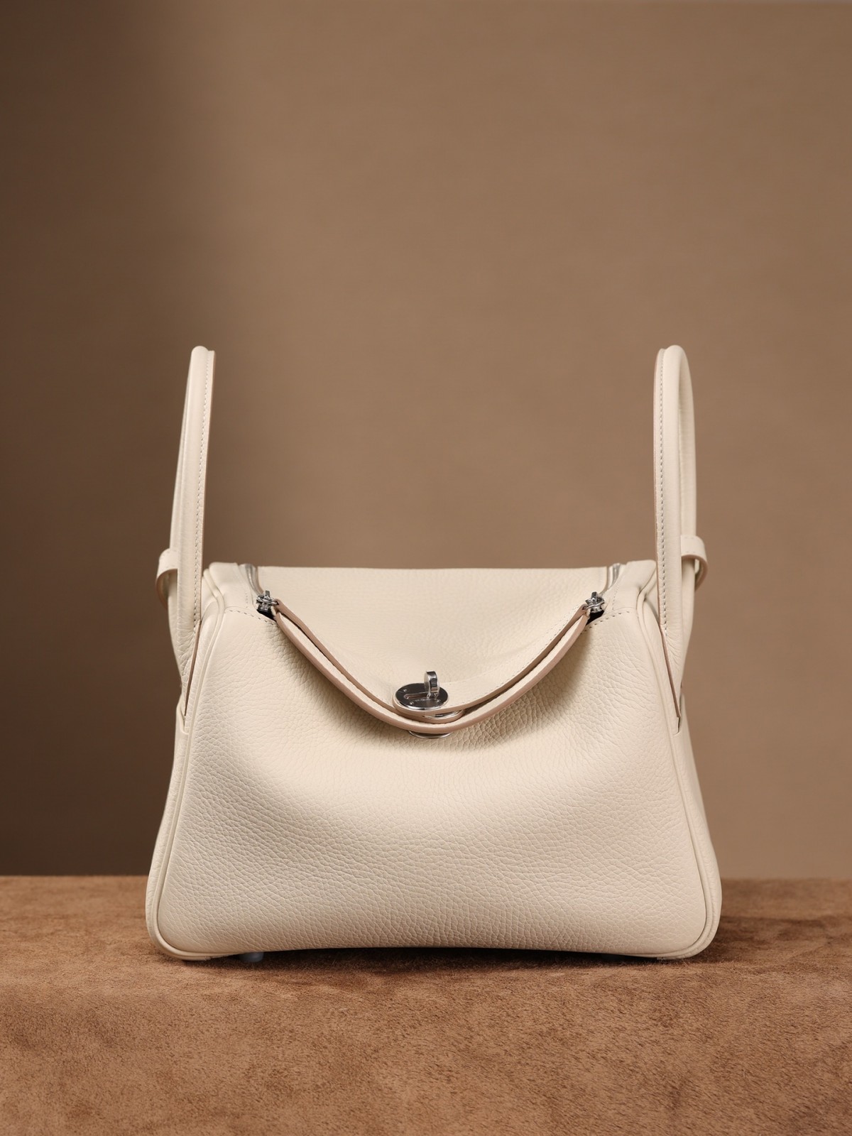 Shebag fully hand made Lindy 26 white bag in togo review (2025 Jan updated)-Best Quality Fake designer Bag Review, Replica designer bag ru