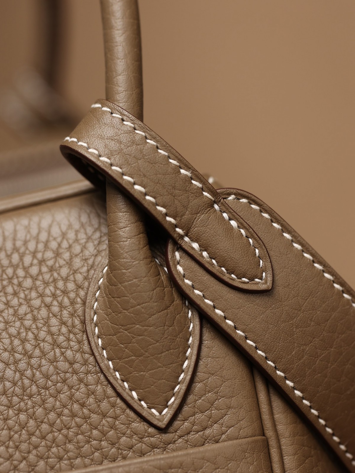 Shebag fully handmade Hermes Lindy 26 grey gold in togo(2025 Jan updated)-Best Quality Fake designer Bag Review, Replica designer bag ru