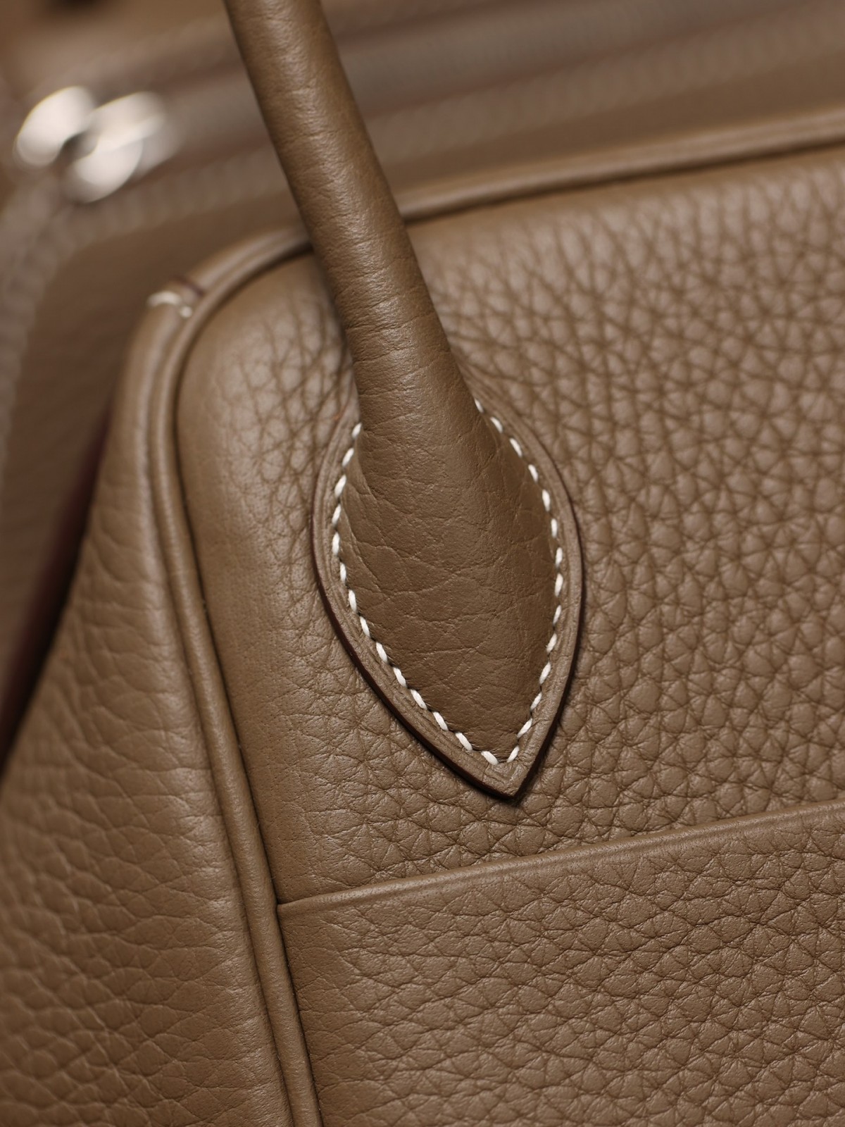 Shebag fully handmade Hermes Lindy 26 grey gold in togo(2025 Jan updated)-Best Quality Fake designer Bag Review, Replica designer bag ru