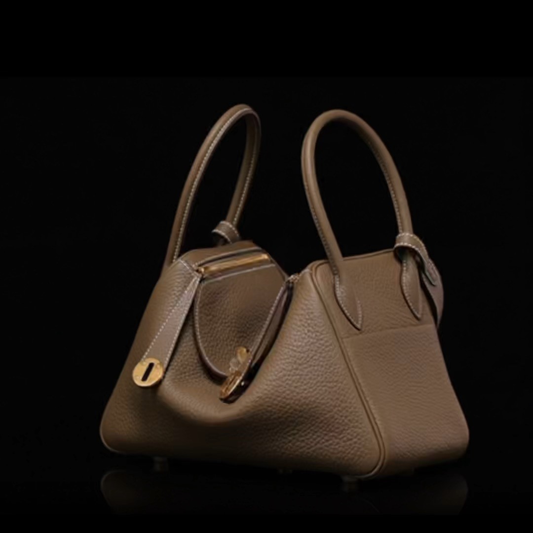 Shebag fully handmade Hermes Lindy 26 grey gold in togo(2025 Jan updated)-Best Quality Fake designer Bag Review, Replica designer bag ru