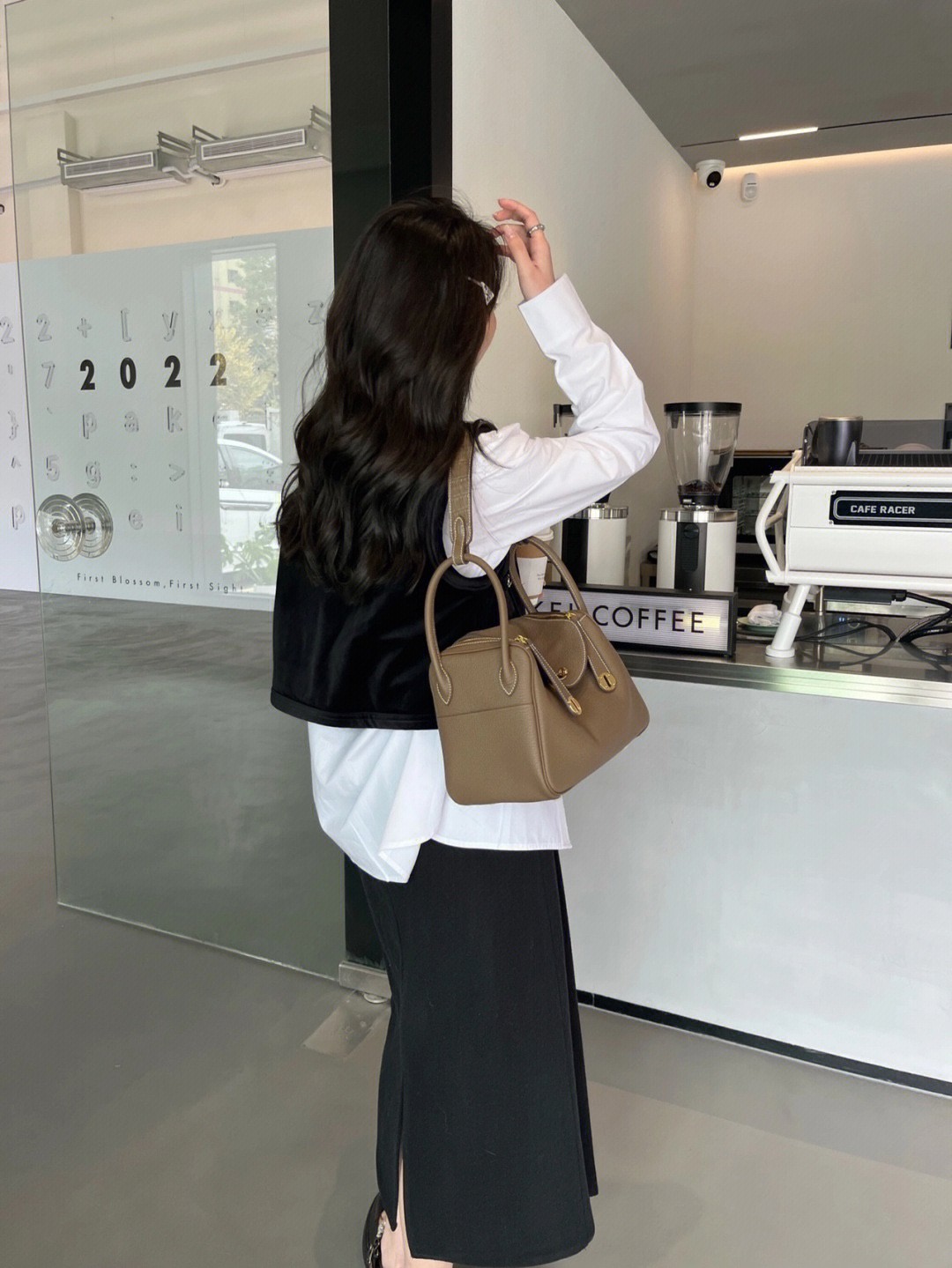 Shebag fully handmade Hermes Lindy 26 grey gold in togo(2025 Jan updated)-Best Quality Fake designer Bag Review, Replica designer bag ru