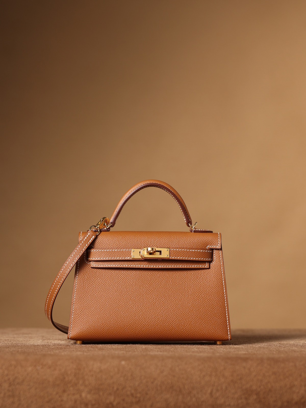 Shebag fully handmade Mini kelly 2 in brown gold Epsom leather review (2025 Feb updated)-Best Quality Fake designer Bag Review, Replica designer bag ru Shebag fully handmade Mini kelly 2 in brown gold Epsom leather review (2025 Feb updated)-Best Quality Fake designer Bag Review, Replica designer bag ru