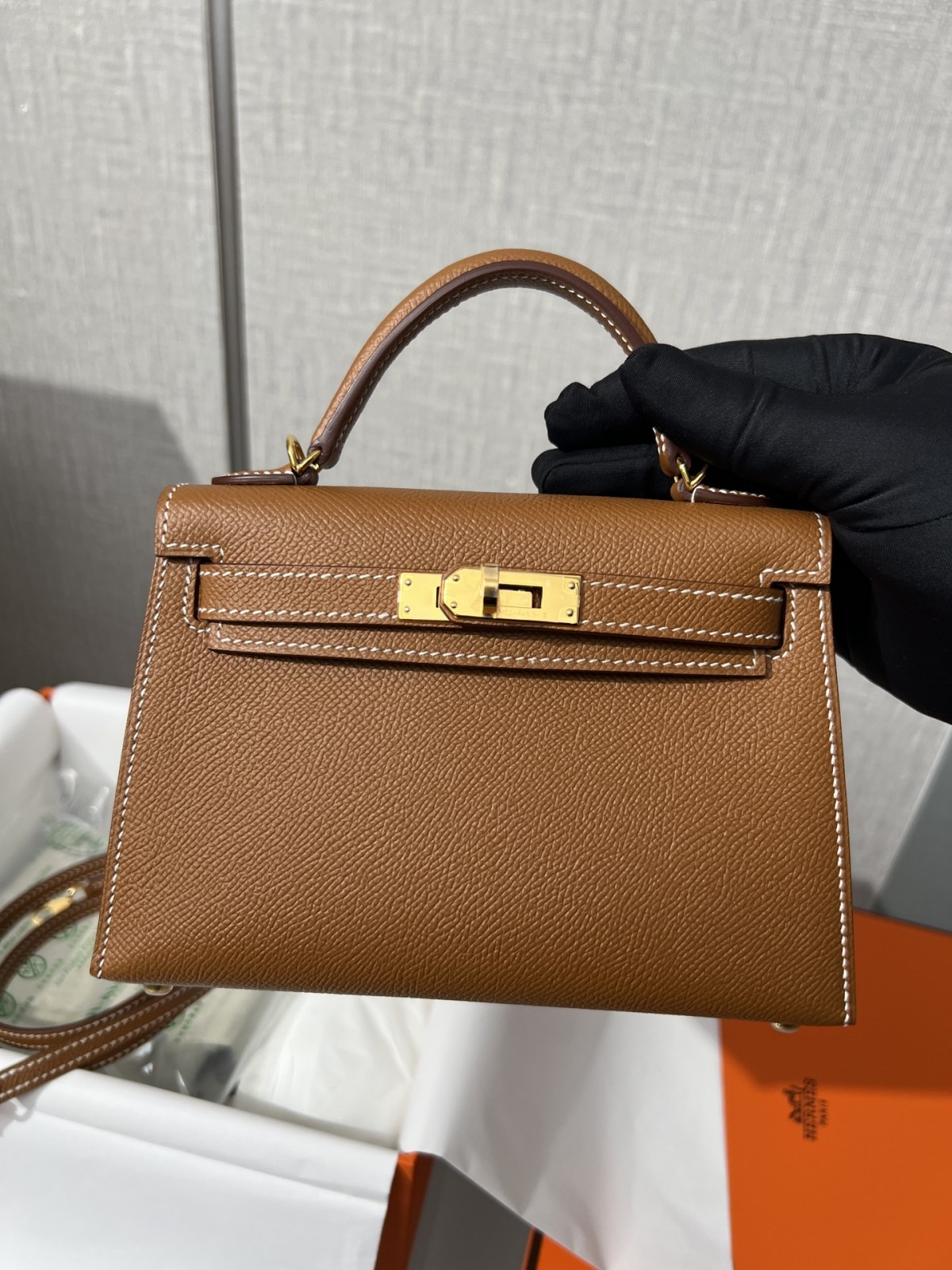 Shebag fully handmade Mini kelly 2 in brown gold Epsom leather review (2025 Feb updated)-Best Quality Fake designer Bag Review, Replica designer bag ru Shebag fully handmade Mini kelly 2 in brown gold Epsom leather review (2025 Feb updated)-Best Quality Fake designer Bag Review, Replica designer bag ru