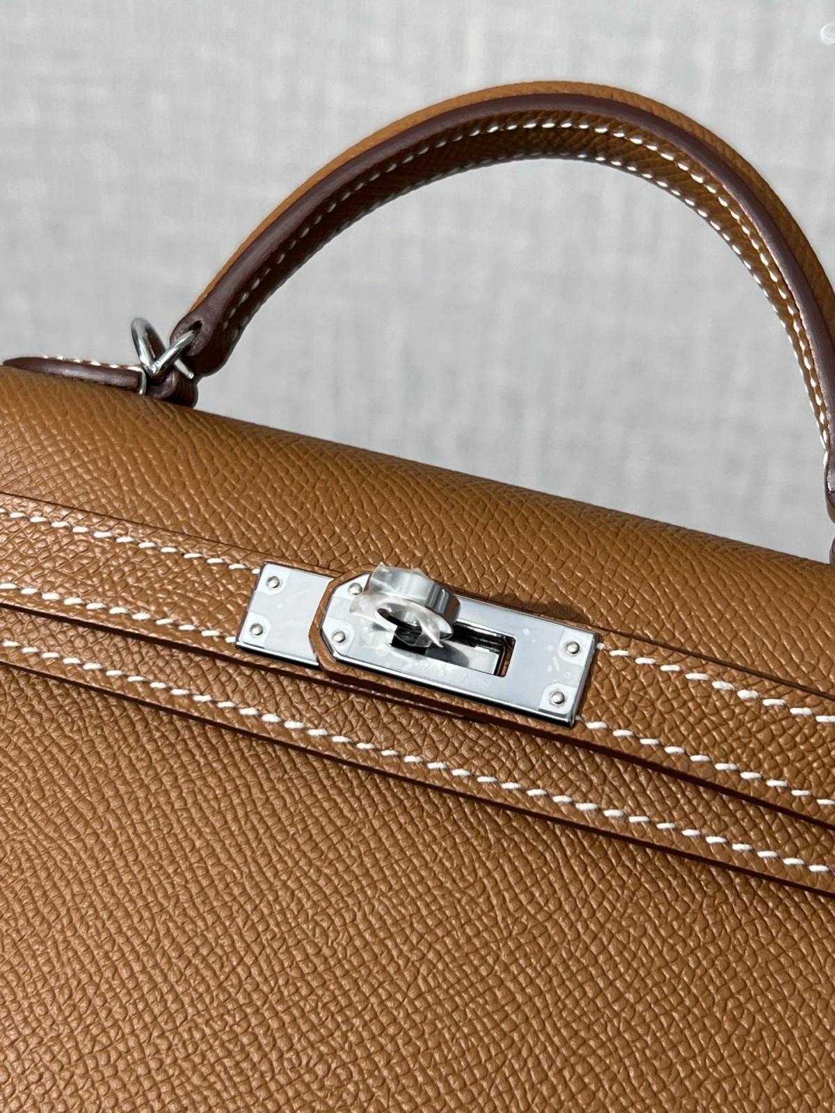 Shebag fully handmade Mini kelly 2 in brown gold Epsom leather review (2025 Feb updated)-Best Quality Fake designer Bag Review, Replica designer bag ru Shebag fully handmade Mini kelly 2 in brown gold Epsom leather review (2025 Feb updated)-Best Quality Fake designer Bag Review, Replica designer bag ru
