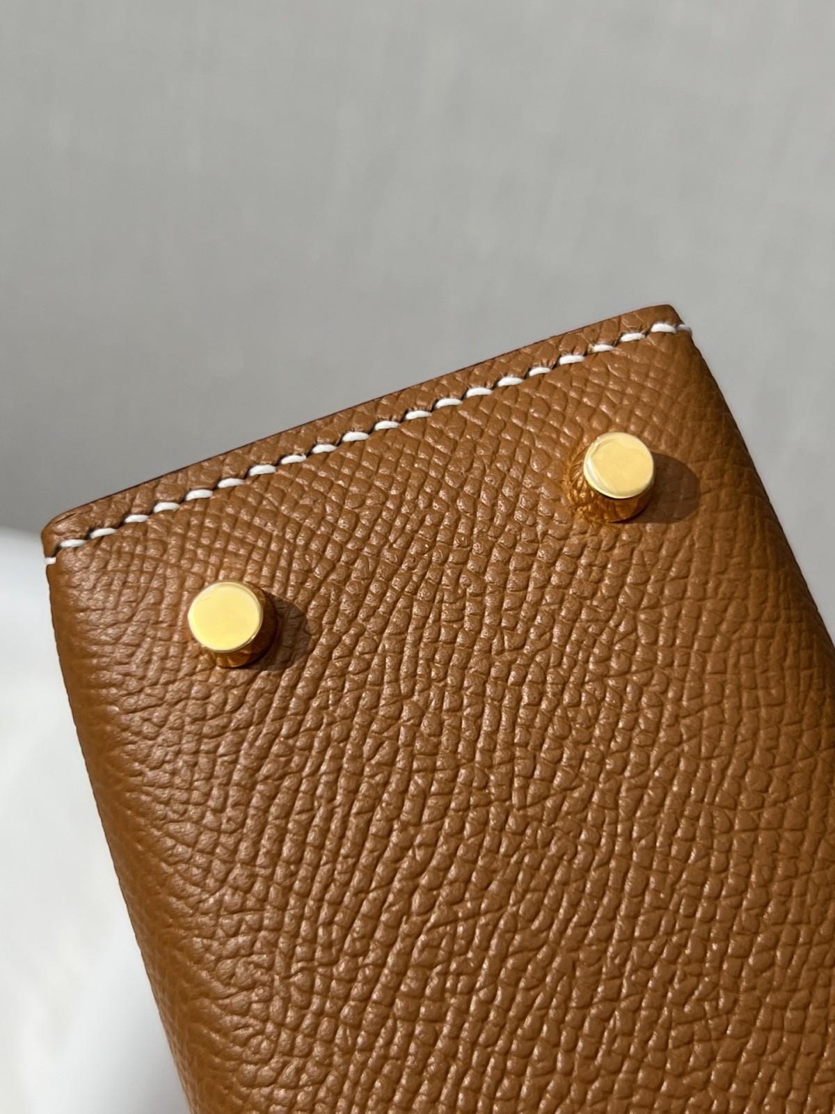 Shebag fully handmade Mini kelly 2 in brown gold Epsom leather review (2025 Feb updated)-Best Quality Fake designer Bag Review, Replica designer bag ru Shebag fully handmade Mini kelly 2 in brown gold Epsom leather review (2025 Feb updated)-Best Quality Fake designer Bag Review, Replica designer bag ru