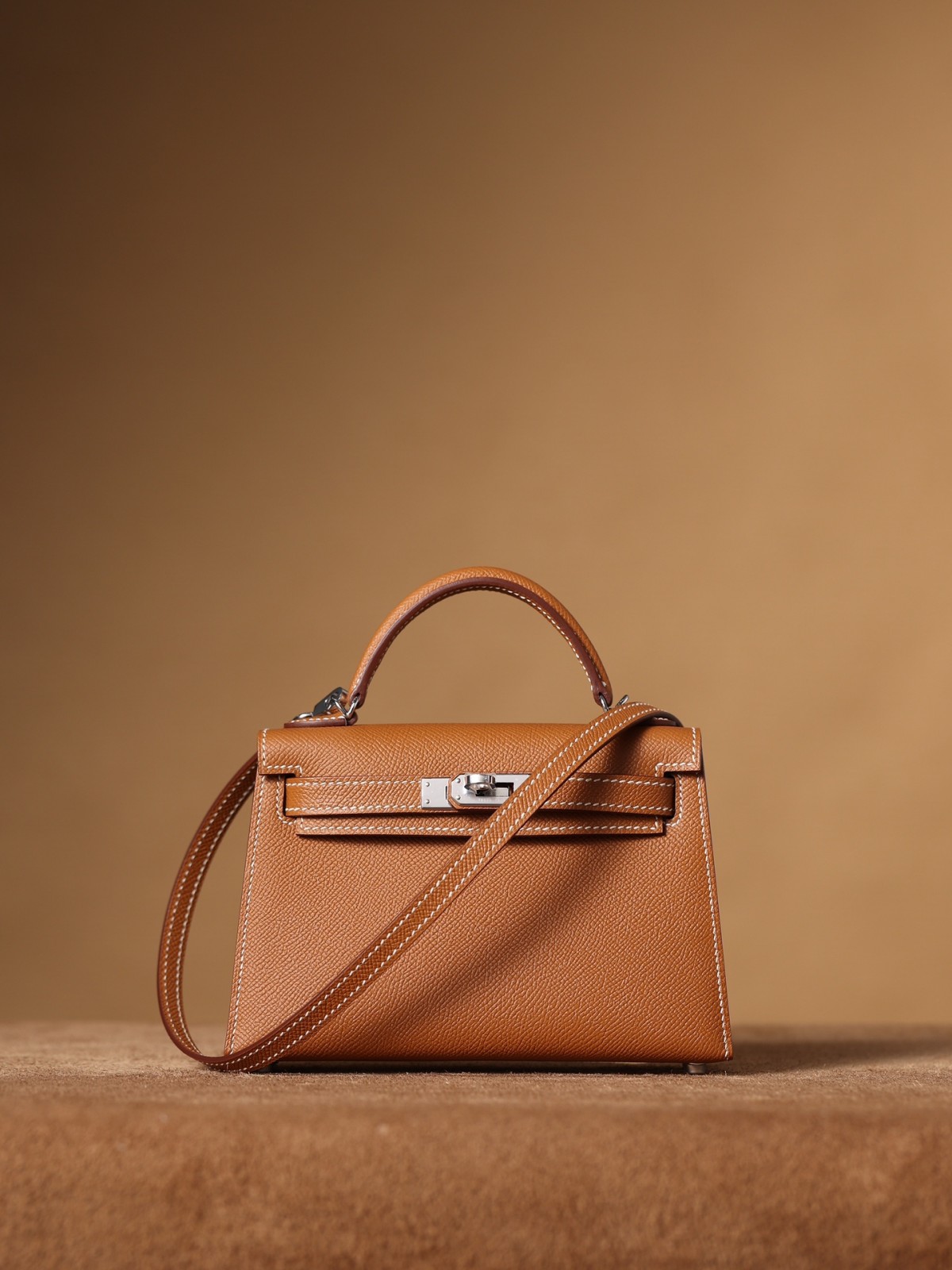 Shebag fully handmade Mini kelly 2 in brown gold Epsom leather review (2025 Feb updated)-Best Quality Fake designer Bag Review, Replica designer bag ru Shebag fully handmade Mini kelly 2 in brown gold Epsom leather review (2025 Feb updated)-Best Quality Fake designer Bag Review, Replica designer bag ru