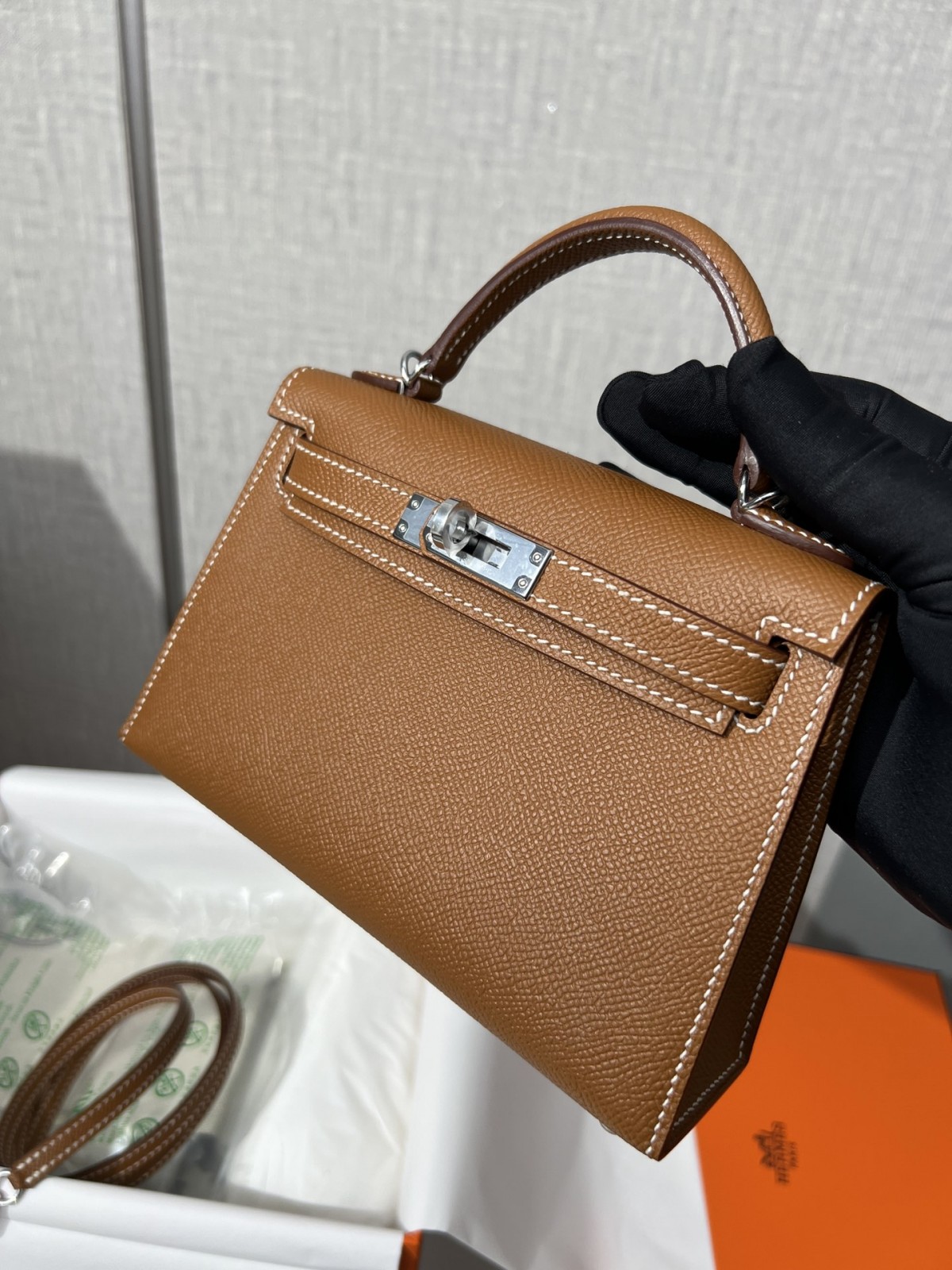 Shebag fully handmade Mini kelly 2 in brown gold Epsom leather review (2025 Feb updated)-Best Quality Fake designer Bag Review, Replica designer bag ru Shebag fully handmade Mini kelly 2 in brown gold Epsom leather review (2025 Feb updated)-Best Quality Fake designer Bag Review, Replica designer bag ru