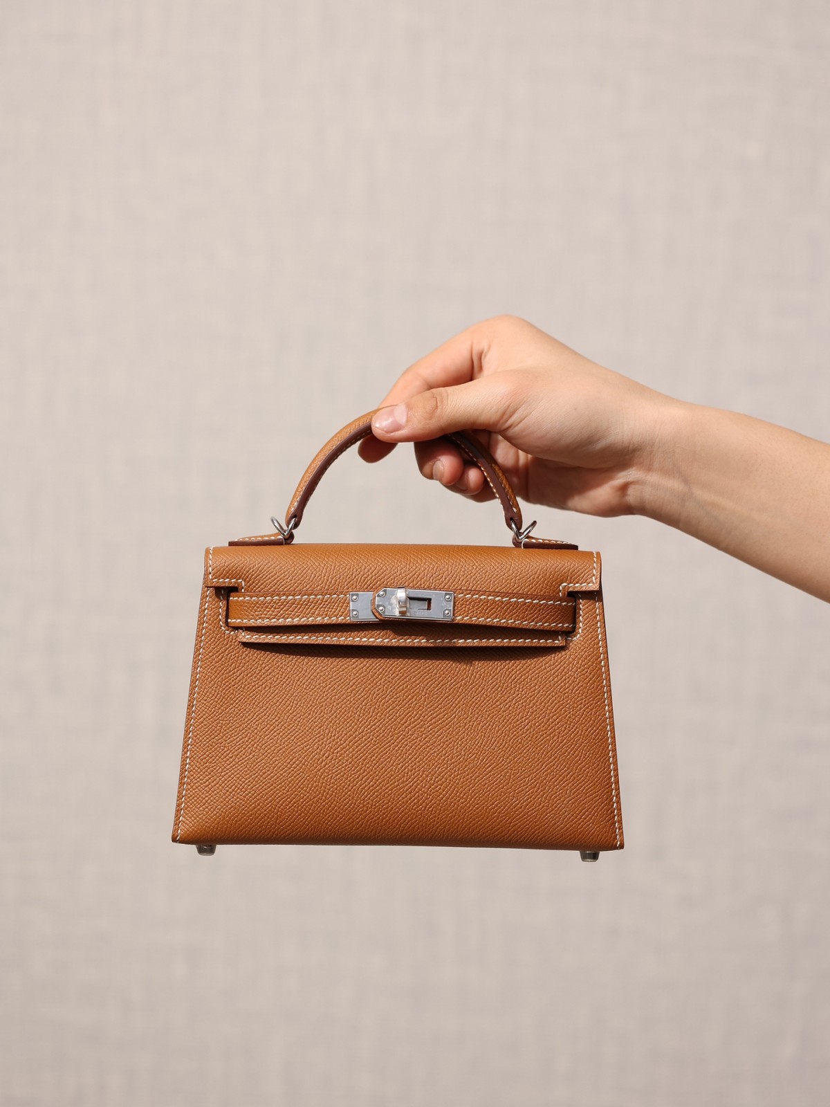 Shebag fully handmade Mini kelly 2 in brown gold Epsom leather review (2025 Feb updated)-Best Quality Fake designer Bag Review, Replica designer bag ru Shebag fully handmade Mini kelly 2 in brown gold Epsom leather review (2025 Feb updated)-Best Quality Fake designer Bag Review, Replica designer bag ru