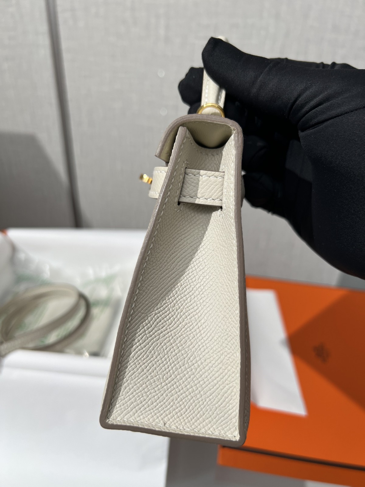Shebag fully hand made Hermes mini kelly 2 in white epsom leather review (2025 Feb updated)-Best Quality Fake designer Bag Review, Replica designer bag ru Shebag fully hand made Hermes mini kelly 2 in white epsom leather review (2025 Feb updated)-Best Quality Fake designer Bag Review, Replica designer bag ru