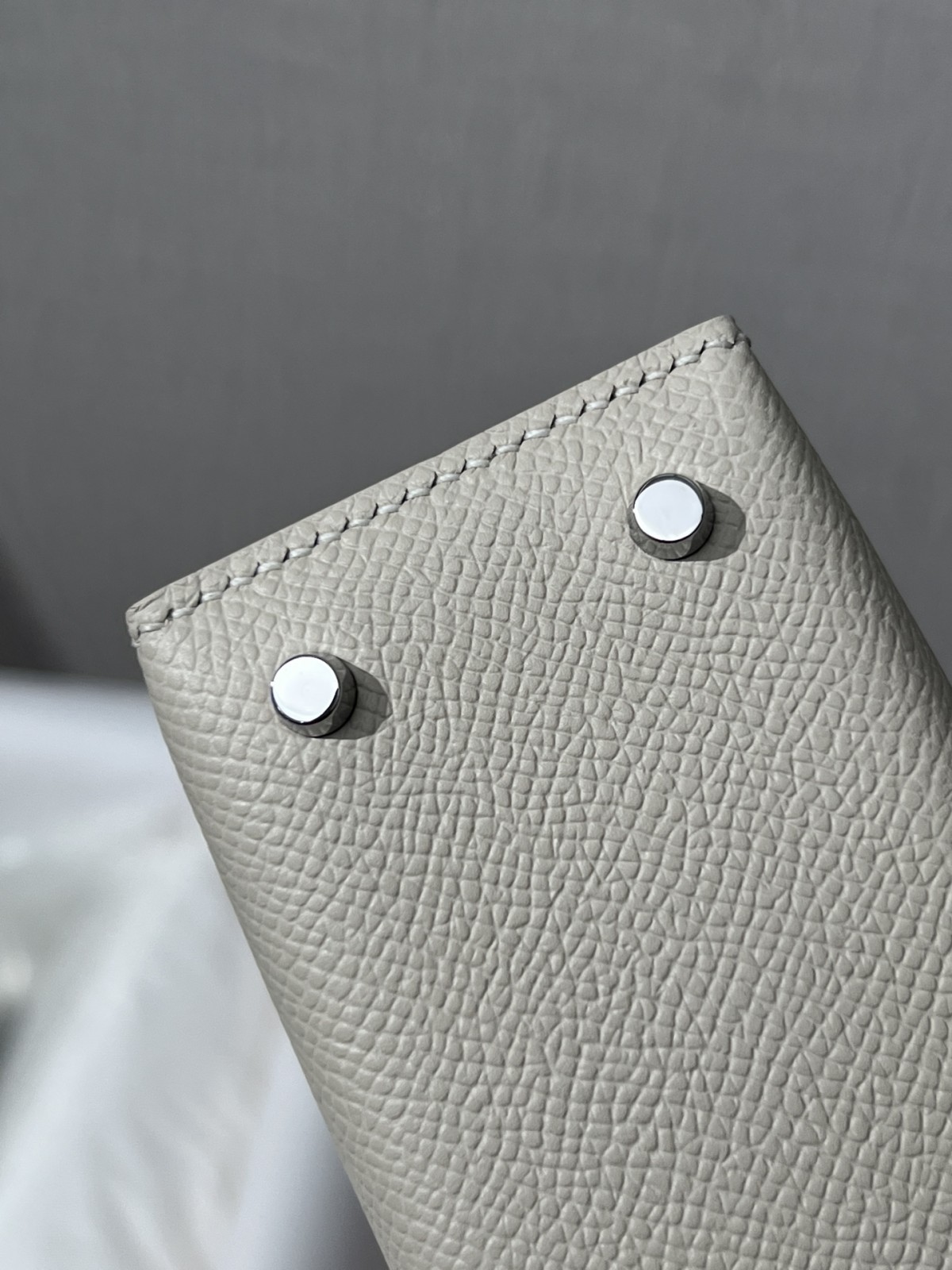 Shebag fully hand made Hermes mini kelly 2 in white epsom leather review (2025 Feb updated)-Best Quality Fake designer Bag Review, Replica designer bag ru Shebag fully hand made Hermes mini kelly 2 in white epsom leather review (2025 Feb updated)-Best Quality Fake designer Bag Review, Replica designer bag ru
