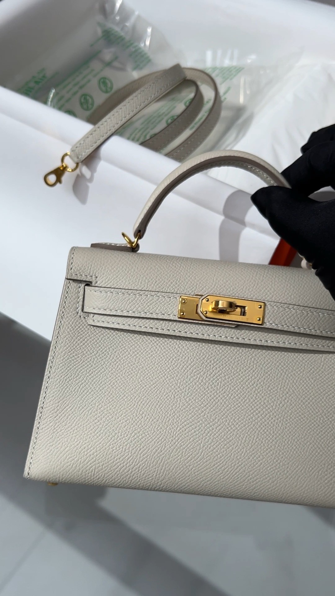 Shebag fully hand made Hermes mini kelly 2 in white epsom leather review (2025 Feb updated)-Best Quality Fake designer Bag Review, Replica designer bag ru Shebag fully hand made Hermes mini kelly 2 in white epsom leather review (2025 Feb updated)-Best Quality Fake designer Bag Review, Replica designer bag ru