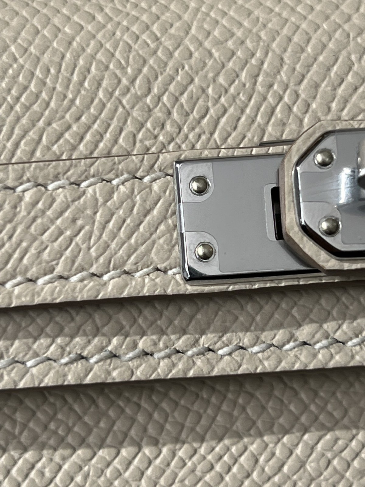 Shebag fully hand made Hermes mini kelly 2 in white epsom leather review (2025 Feb updated)-Best Quality Fake designer Bag Review, Replica designer bag ru Shebag fully hand made Hermes mini kelly 2 in white epsom leather review (2025 Feb updated)-Best Quality Fake designer Bag Review, Replica designer bag ru