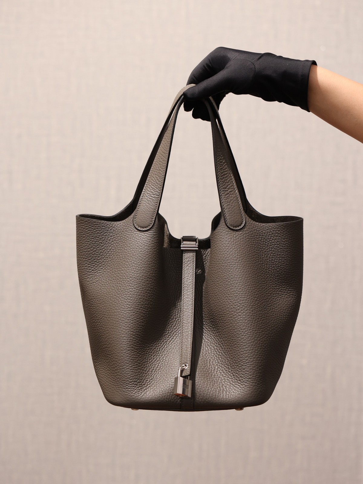 Shebag fully handmade Hermes Picotin 18 in grey togo review (2025 Feb updated)-Best Quality Fake designer Bag Review, Replica designer bag ru Shebag fully handmade Hermes Picotin 18 in grey togo review (2025 Feb updated)-Best Quality Fake designer Bag Review, Replica designer bag ru