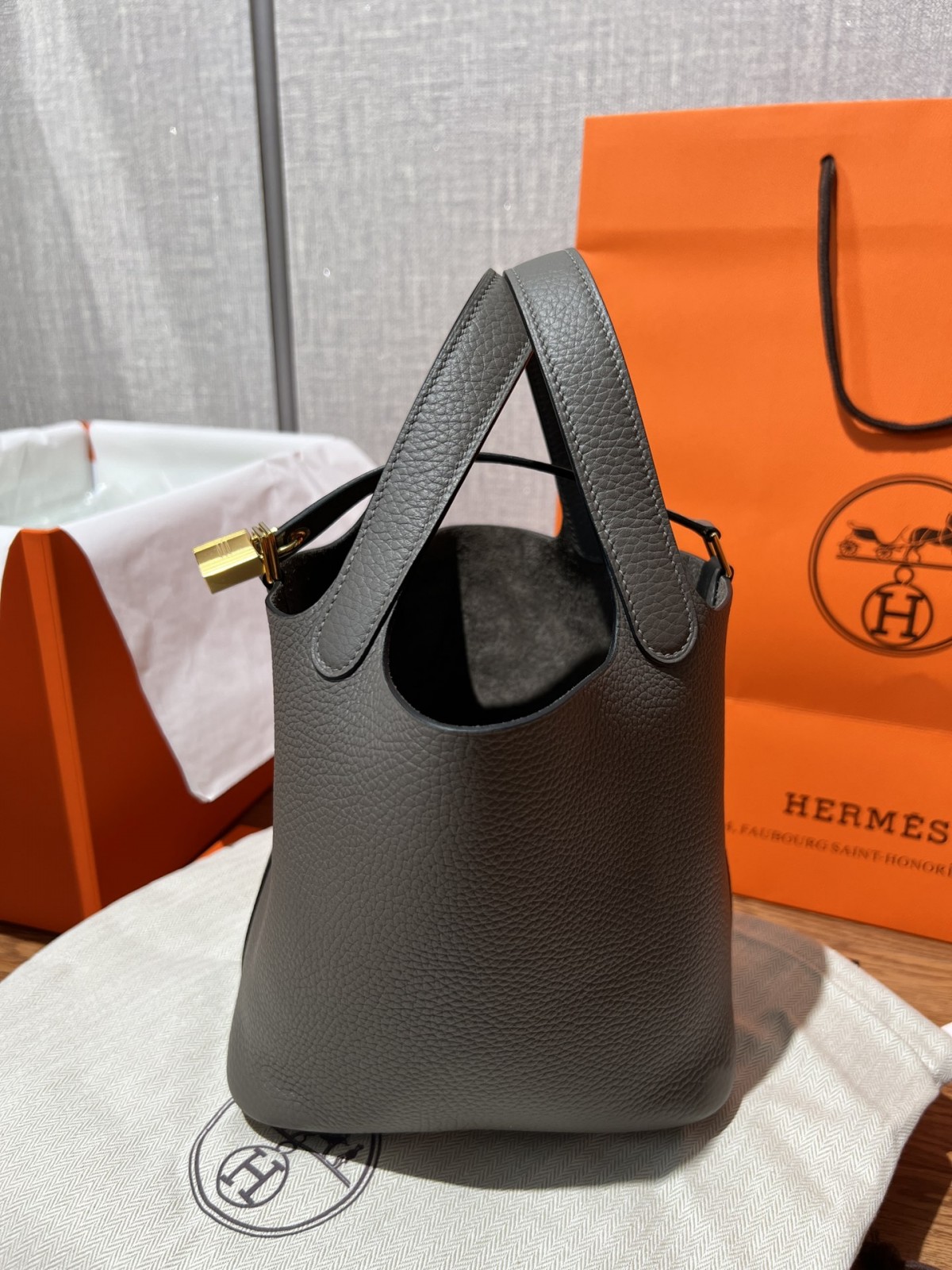 Shebag fully handmade Hermes Picotin 18 in grey togo review (2025 Feb updated)-Best Quality Fake designer Bag Review, Replica designer bag ru Shebag fully handmade Hermes Picotin 18 in grey togo review (2025 Feb updated)-Best Quality Fake designer Bag Review, Replica designer bag ru