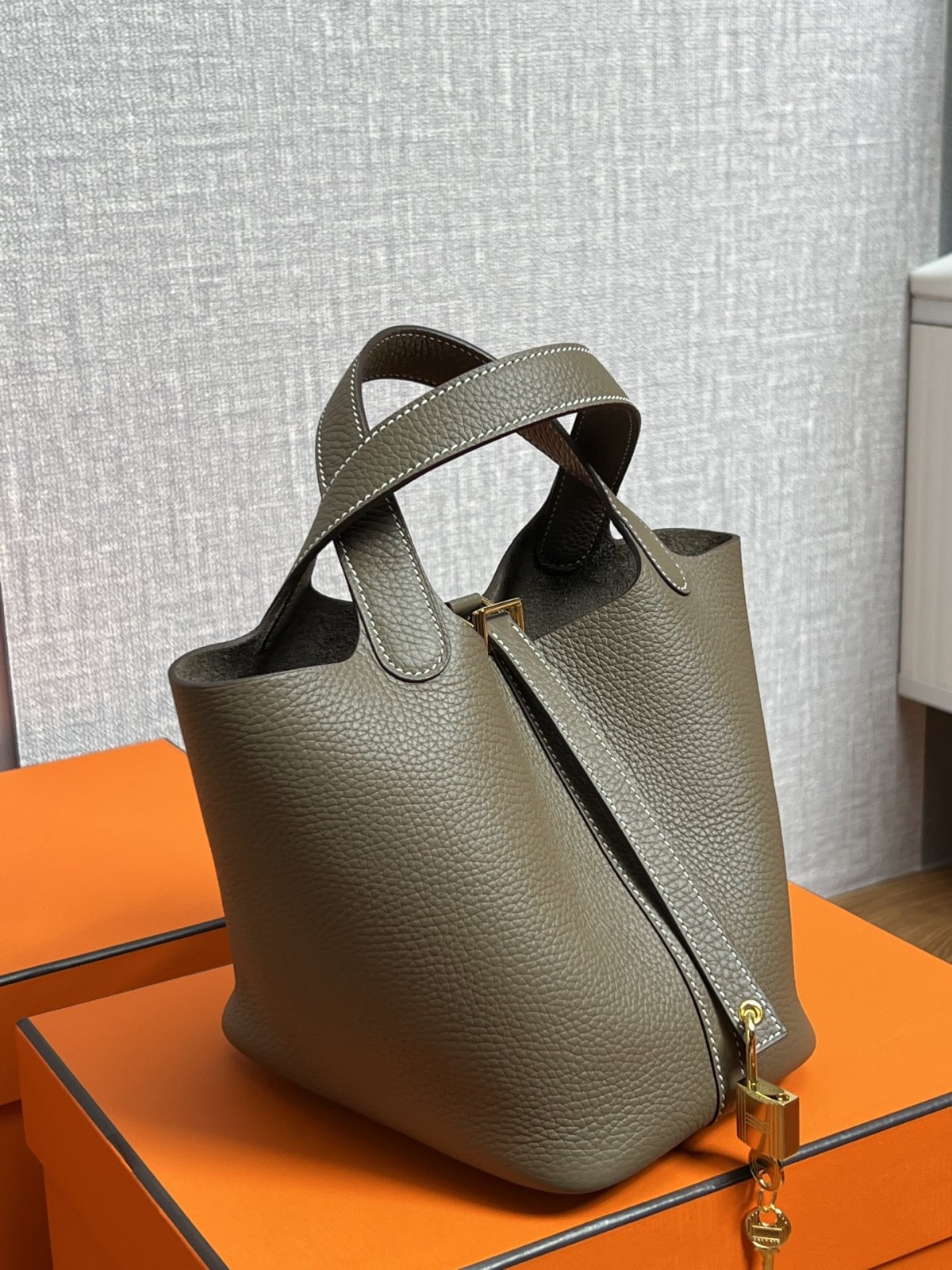 Shebag handmade Hermers Picotin 18 VS Picotin 22,which size fits?(2025 Feb updated)-Best Quality Fake designer Bag Review, Replica designer bag ru Shebag handmade Hermers Picotin 18 VS Picotin 22,which size fits?(2025 Feb updated)-Best Quality Fake designer Bag Review, Replica designer bag ru