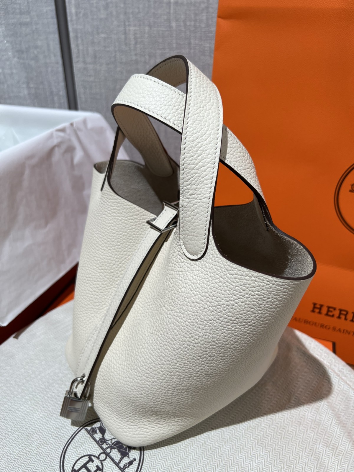 Shebag handmade Hermes white Picotin 18 bag in white togo (2025 Feb updated)-Best Quality Fake designer Bag Review, Replica designer bag ru Shebag handmade Hermes white Picotin 18 bag in white togo (2025 Feb updated)-Best Quality Fake designer Bag Review, Replica designer bag ru