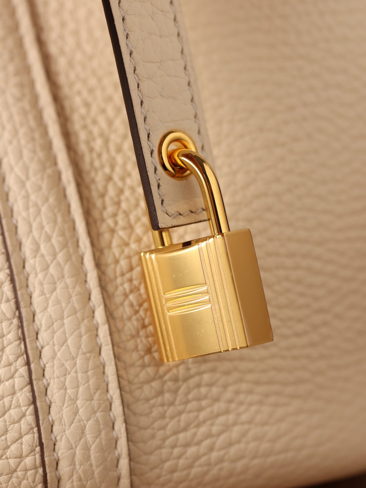Shebag handmade Hermes white Picotin 18 bag in white togo (2025 Feb updated)-Best Quality Fake designer Bag Review, Replica designer bag ru Shebag handmade Hermes white Picotin 18 bag in white togo (2025 Feb updated)-Best Quality Fake designer Bag Review, Replica designer bag ru