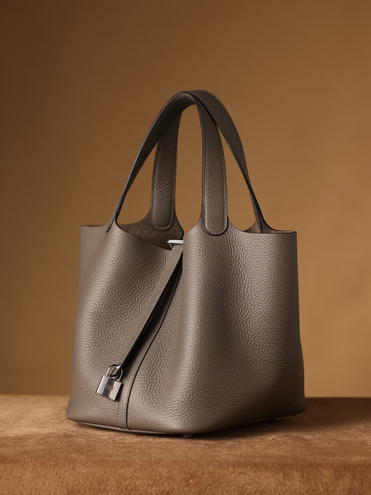 Shebag fully handmade Hermes Picotin 22 bag in togo leather in grey (2025 Feb updated)-Best Quality Fake designer Bag Review, Replica designer bag ru Shebag fully handmade Hermes Picotin 22 bag in togo leather in grey (2025 Feb updated)-Best Quality Fake designer Bag Review, Replica designer bag ru