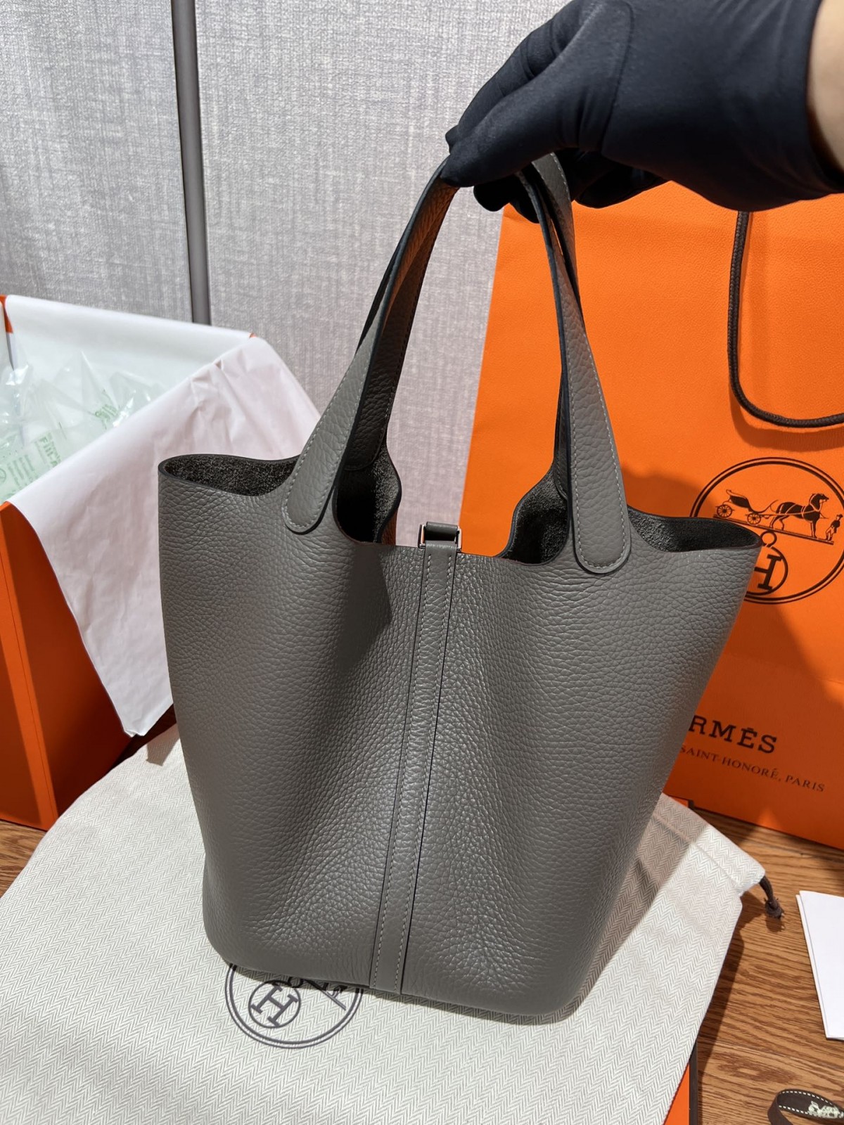 Shebag fully handmade Hermes Picotin 22 bag in togo leather in grey (2025 Feb updated)-Best Quality Fake designer Bag Review, Replica designer bag ru Shebag fully handmade Hermes Picotin 22 bag in togo leather in grey (2025 Feb updated)-Best Quality Fake designer Bag Review, Replica designer bag ru