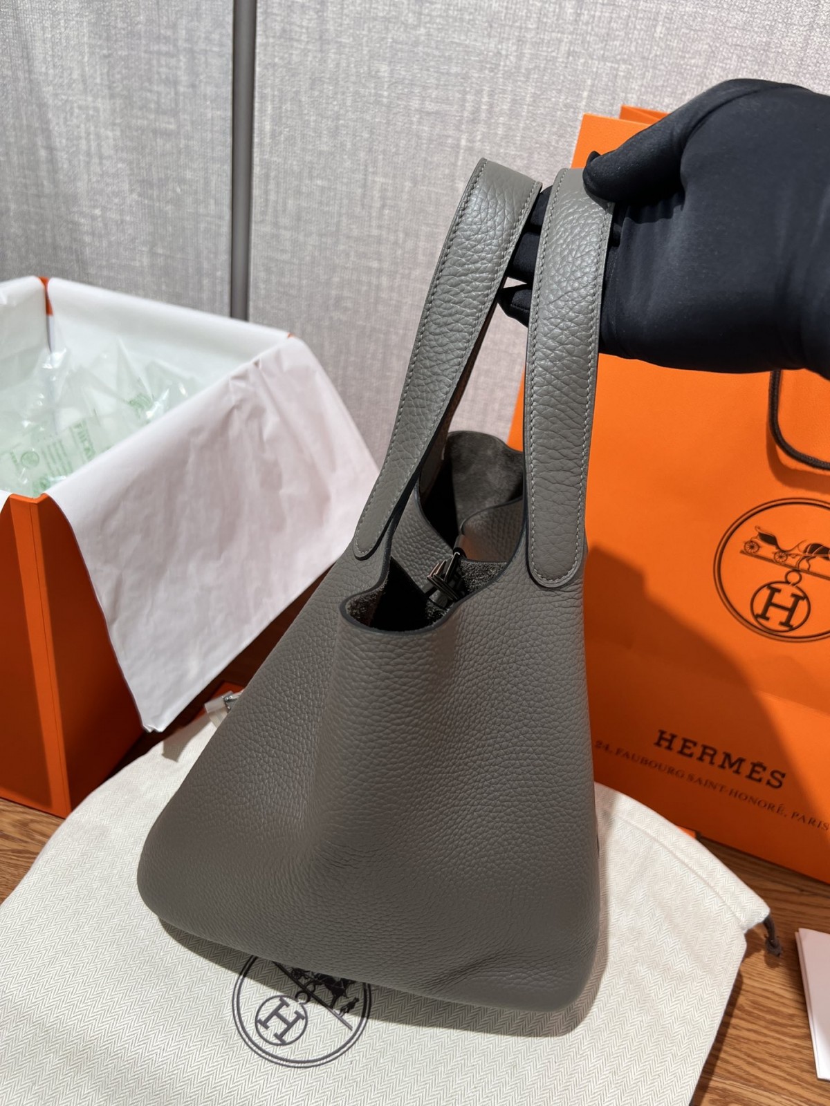 Shebag fully handmade Hermes Picotin 22 bag in togo leather in grey (2025 Feb updated)-Best Quality Fake designer Bag Review, Replica designer bag ru Shebag fully handmade Hermes Picotin 22 bag in togo leather in grey (2025 Feb updated)-Best Quality Fake designer Bag Review, Replica designer bag ru