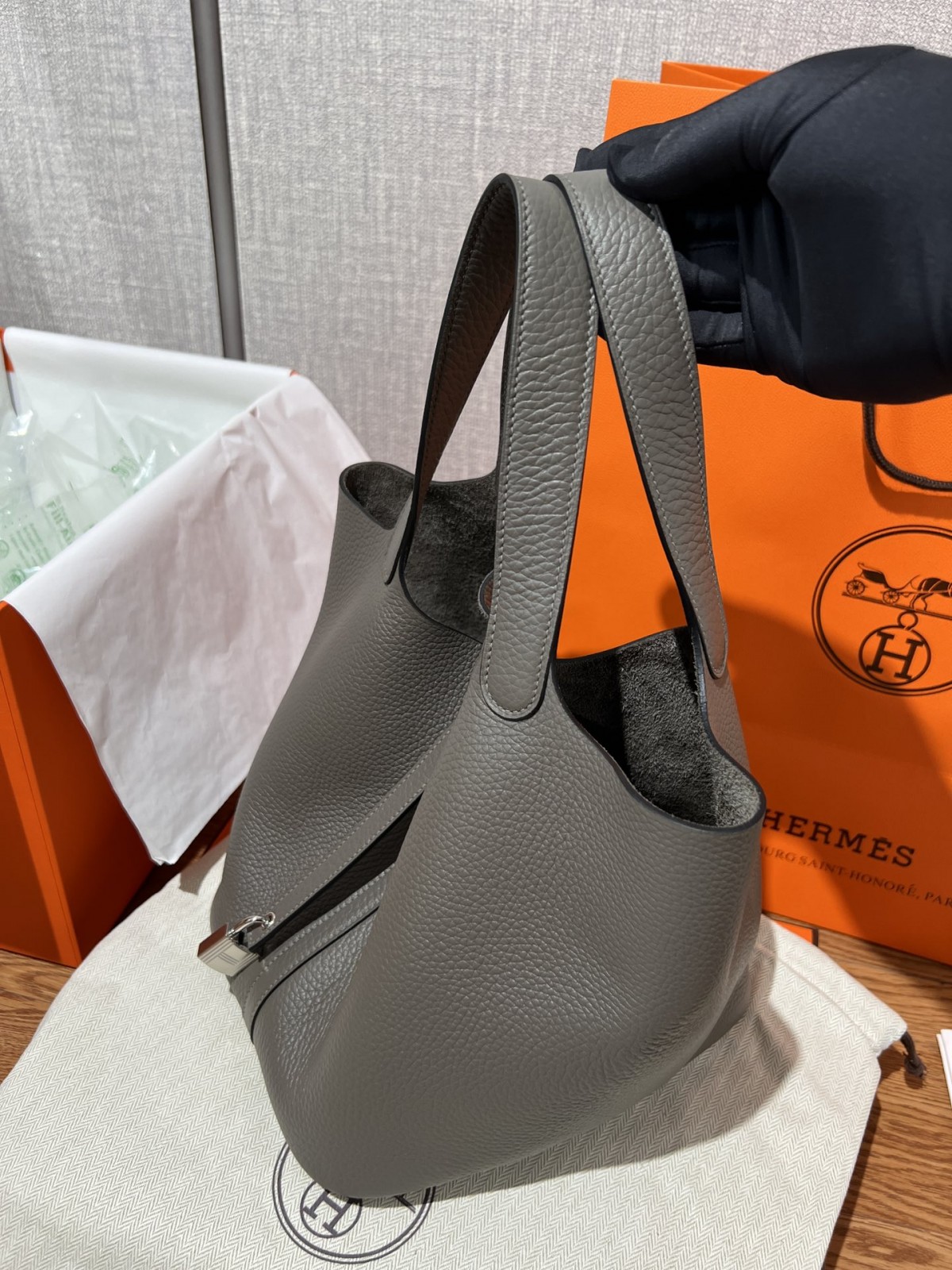Shebag fully handmade Hermes Picotin 22 bag in togo leather in grey (2025 Feb updated)-Best Quality Fake designer Bag Review, Replica designer bag ru Shebag fully handmade Hermes Picotin 22 bag in togo leather in grey (2025 Feb updated)-Best Quality Fake designer Bag Review, Replica designer bag ru
