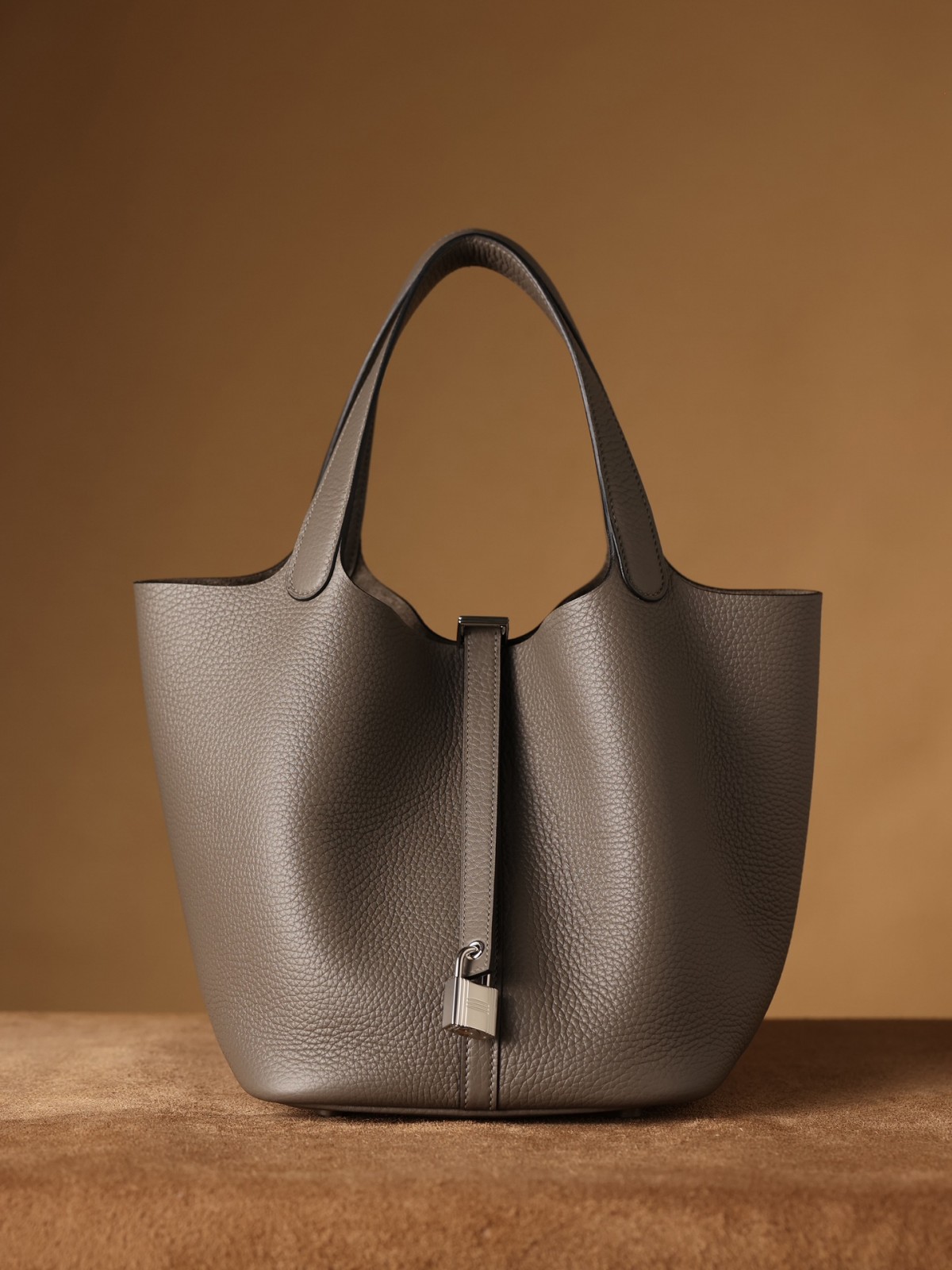 Shebag fully handmade Hermes Picotin 22 bag in togo leather in grey (2025 Feb updated)-Best Quality Fake designer Bag Review, Replica designer bag ru Shebag fully handmade Hermes Picotin 22 bag in togo leather in grey (2025 Feb updated)-Best Quality Fake designer Bag Review, Replica designer bag ru