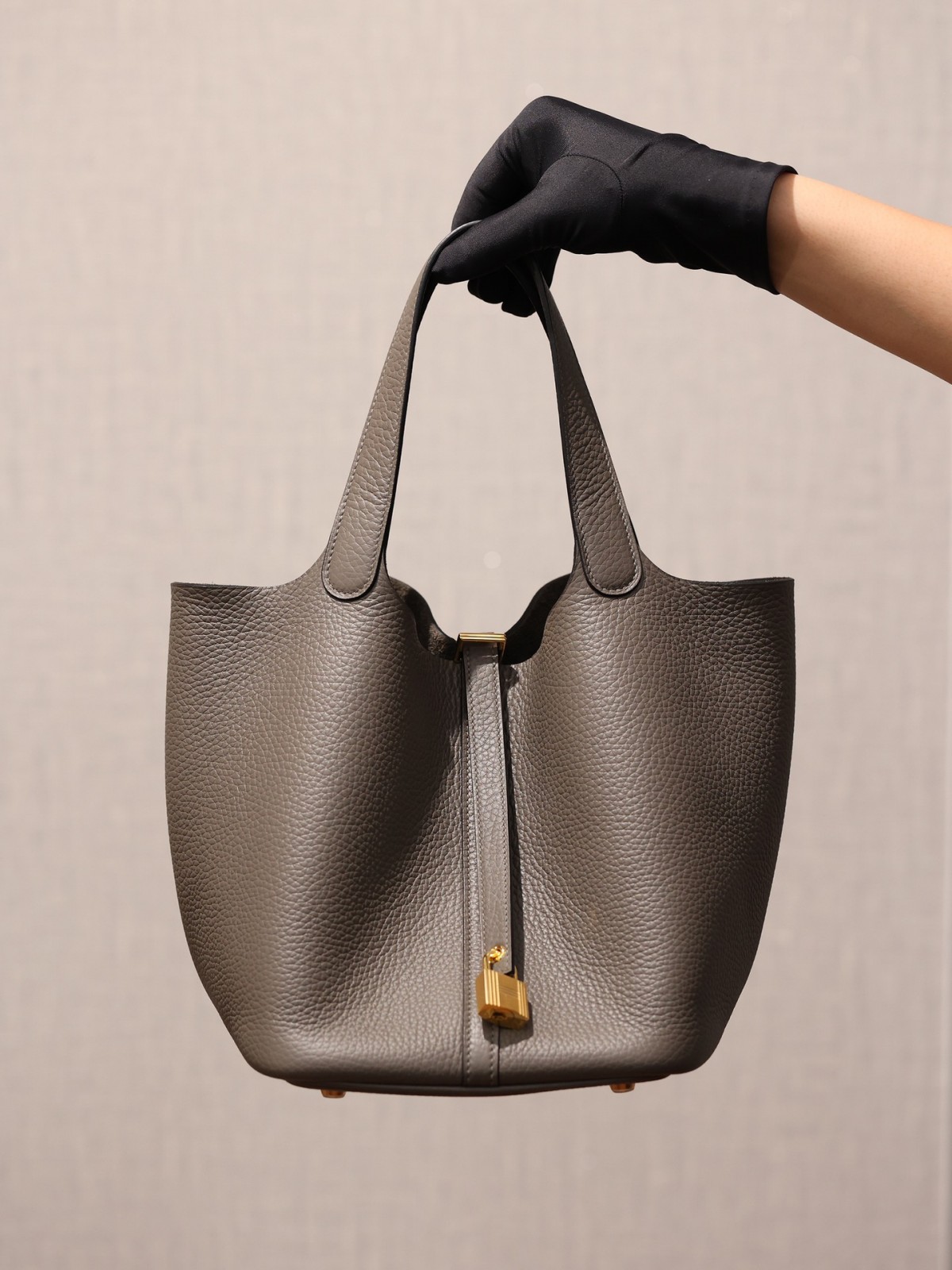 Shebag fully handmade Hermes Picotin 22 bag in togo leather in grey (2025 Feb updated)-Best Quality Fake designer Bag Review, Replica designer bag ru Shebag fully handmade Hermes Picotin 22 bag in togo leather in grey (2025 Feb updated)-Best Quality Fake designer Bag Review, Replica designer bag ru