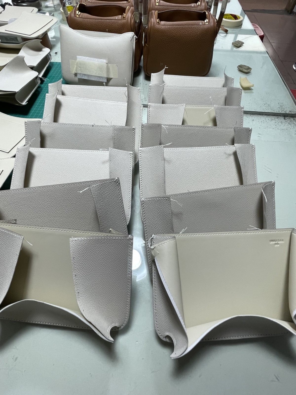 Shebag workshop of Hermes bags, the tools, leathers, and more (2025 Mar updated)-Best Quality Fake designer Bag Review, Replica designer bag ru Shebag workshop of Hermes bags, the tools, leathers, and more (2025 Mar updated)-Best Quality Fake designer Bag Review, Replica designer bag ru