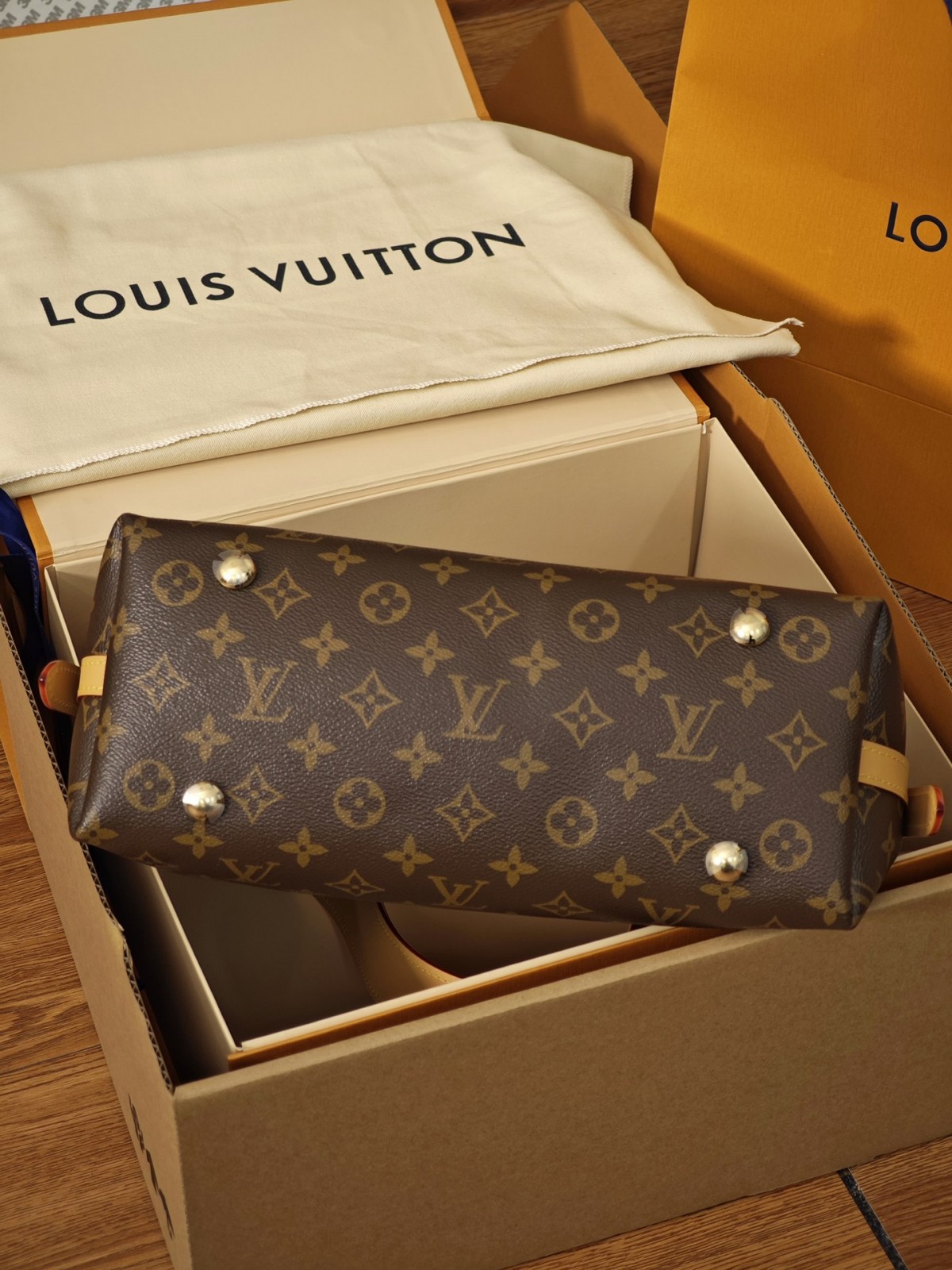 Shebag 2025 new Louis Vuitton Carryall small size bag review (2025 Mar updated)-Best Quality Fake designer Bag Review, Replica designer bag ru