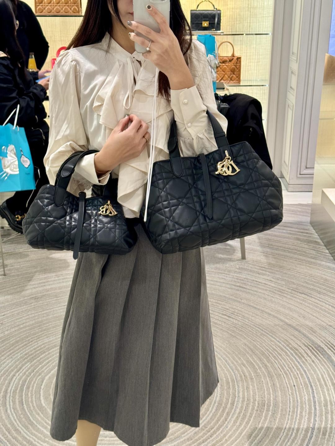Shebag Super replica 2025 new Dior Toujours in black medium size (2025 Mar updated)-Best Quality Fake designer Bag Review, Replica designer bag ru Shebag Super replica 2025 new Dior Toujours in black medium size (2025 Mar updated)-Best Quality Fake designer Bag Review, Replica designer bag ru