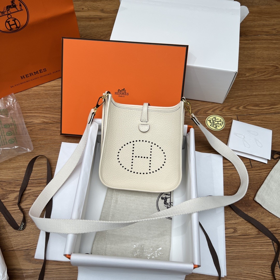 Shebag fully handmade replica Hermes Evelyne 19 bag in white togo leather (2025 Mar updated)-Best Quality Fake designer Bag Review, Replica designer bag ru Shebag fully handmade replica Hermes Evelyne 19 bag in white togo leather (2025 Mar updated)-Best Quality Fake designer Bag Review, Replica designer bag ru