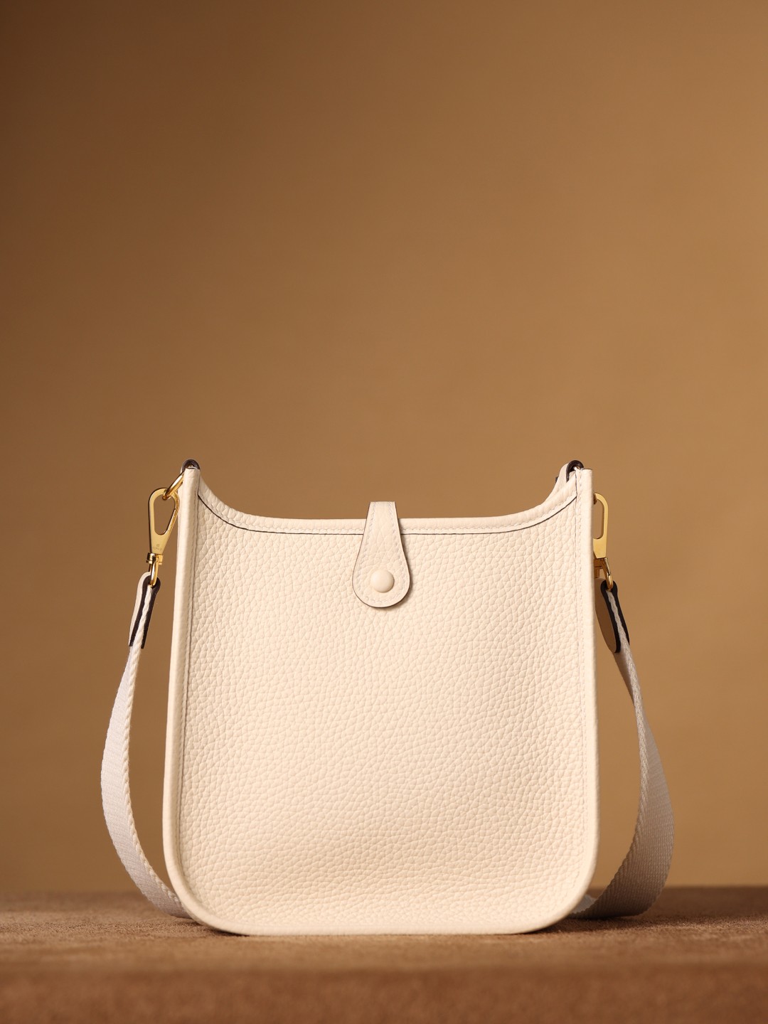Shebag fully handmade replica Hermes Evelyne 19 bag in white togo leather (2025 Mar updated)-Best Quality Fake designer Bag Review, Replica designer bag ru Shebag fully handmade replica Hermes Evelyne 19 bag in white togo leather (2025 Mar updated)-Best Quality Fake designer Bag Review, Replica designer bag ru