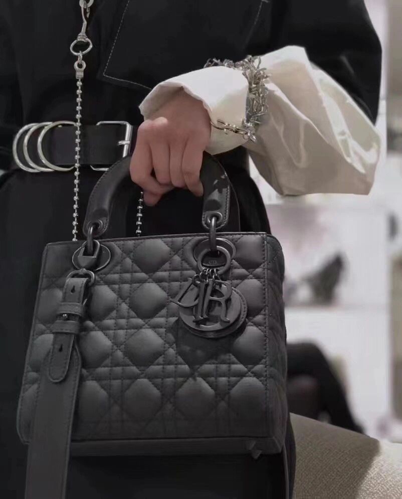 Shebag Top replica Lady Dior mini in Sand Black bag full review(2025 Mar updated)-Best Quality Fake designer Bag Review, Replica designer bag ru