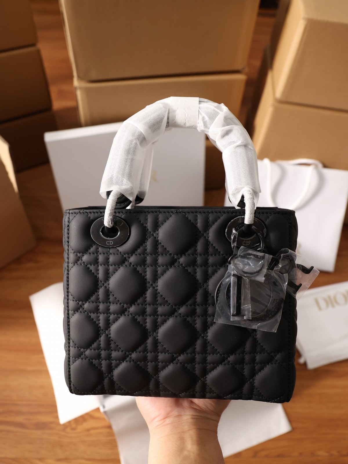 Shebag Top replica Lady Dior mini in Sand Black bag full review(2025 Mar updated)-Best Quality Fake designer Bag Review, Replica designer bag ru