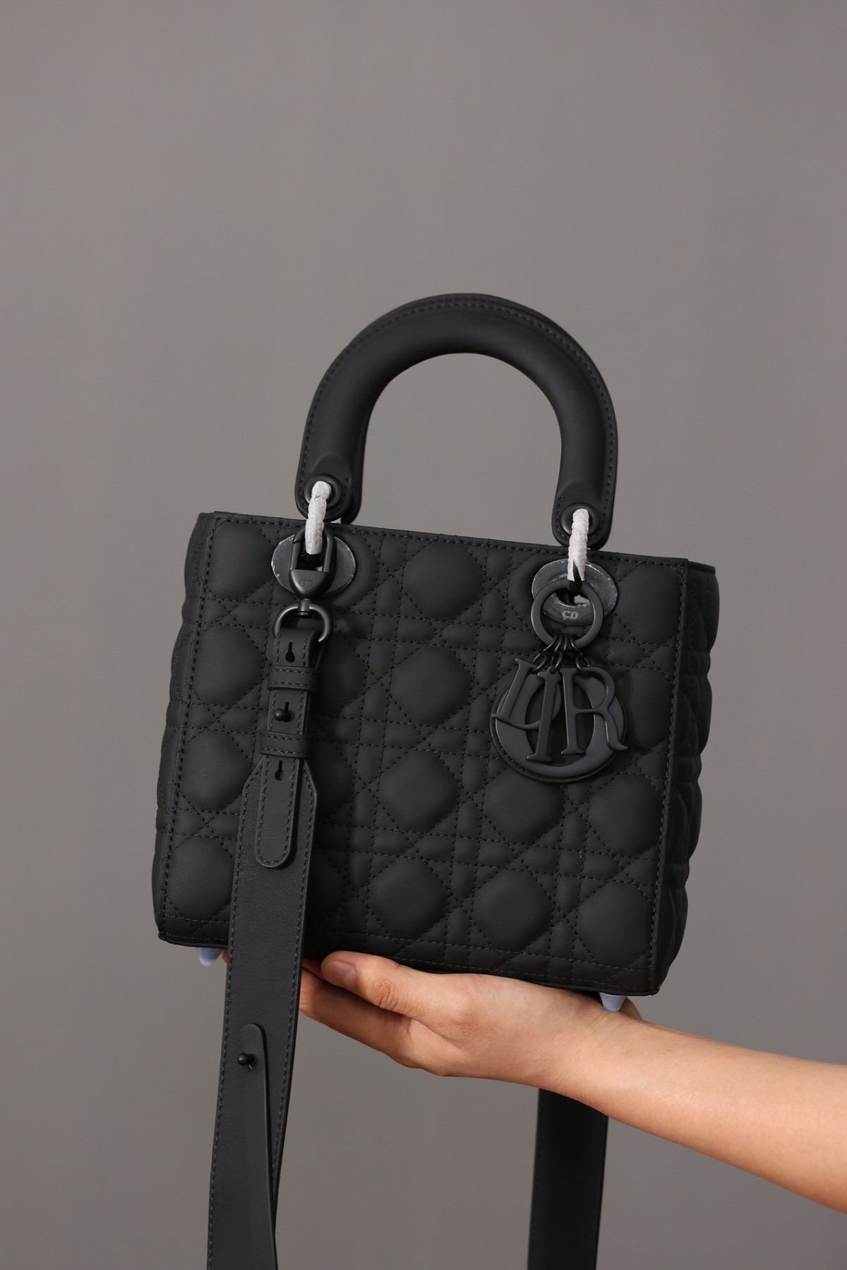 Shebag Top replica Lady Dior mini in Sand Black bag full review(2025 Mar updated)-Best Quality Fake designer Bag Review, Replica designer bag ru