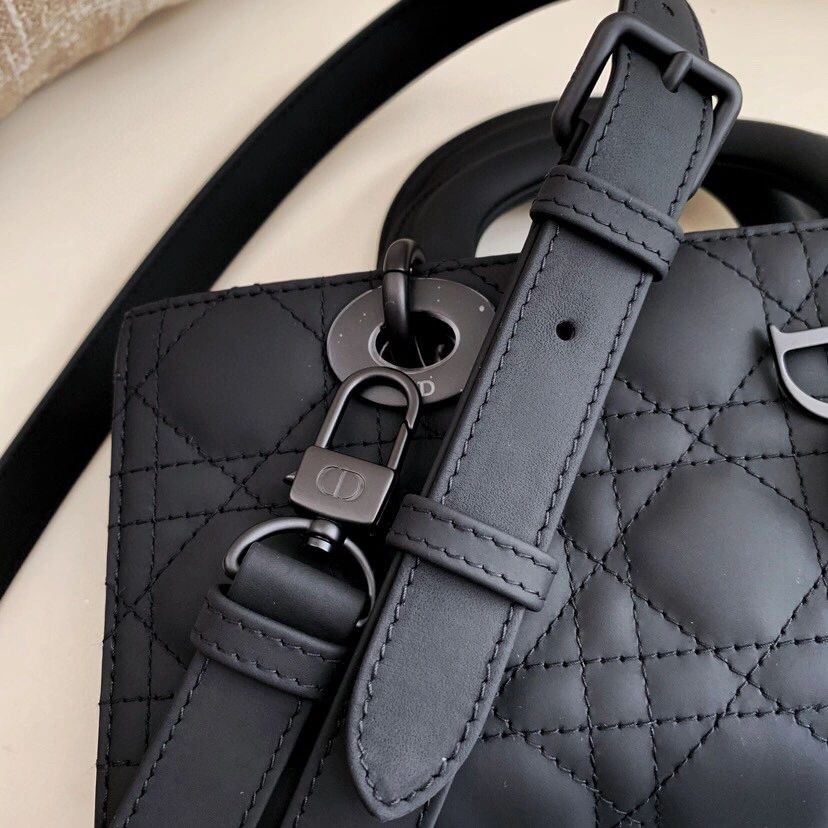 Shebag Top replica Lady Dior mini in Sand Black bag full review(2025 Mar updated)-Best Quality Fake designer Bag Review, Replica designer bag ru