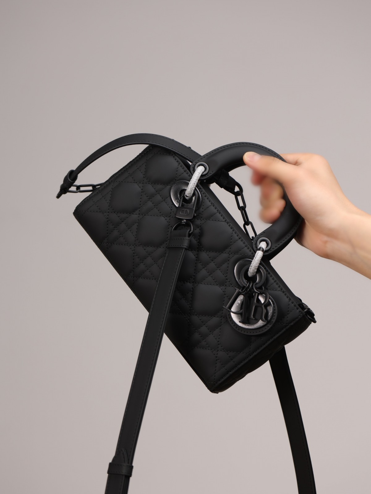 Shebag Top replica Lady Dior mini in Sand Black bag full review(2025 Mar updated)-Best Quality Fake designer Bag Review, Replica designer bag ru